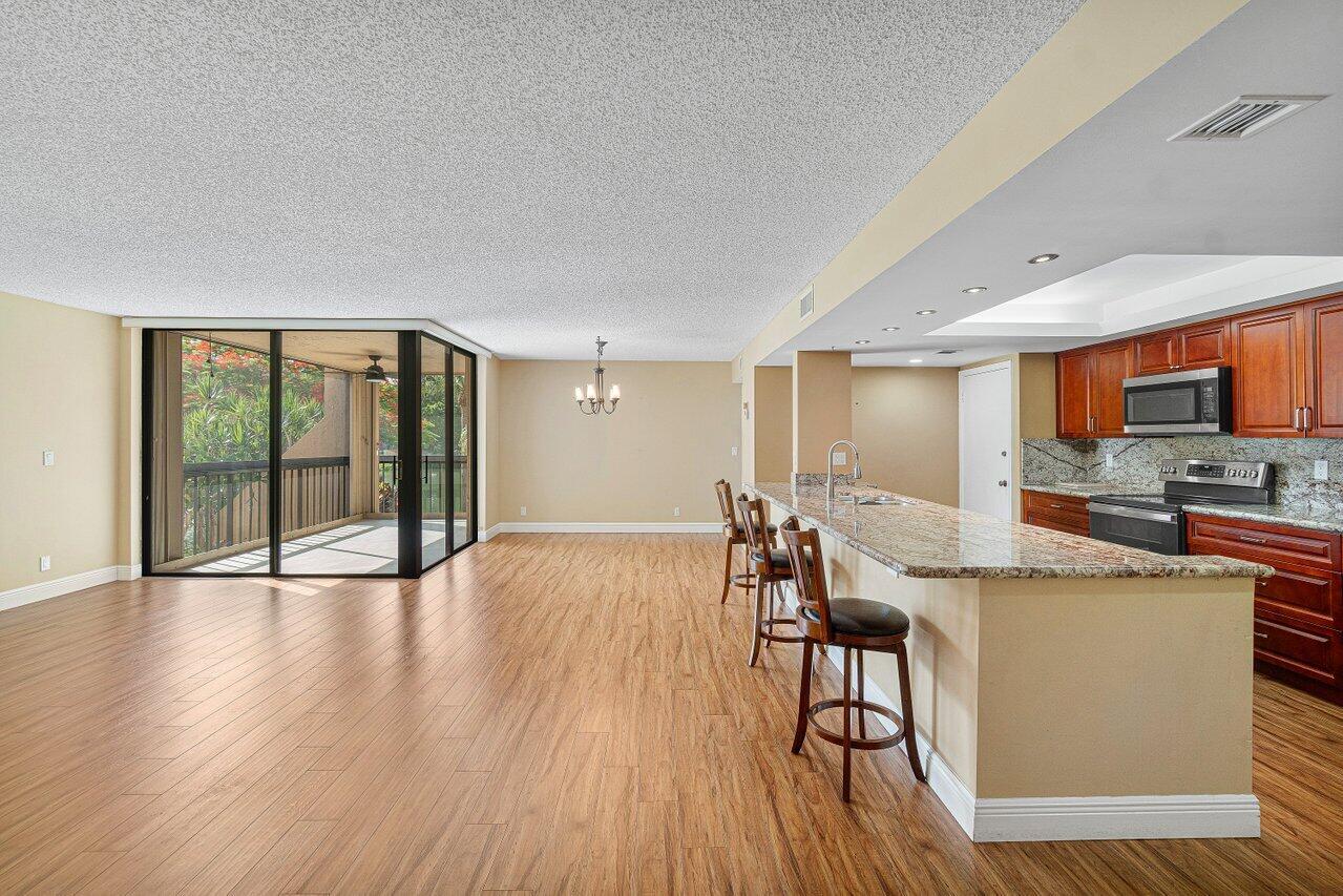 LAVERS DELRAY RACQUET CLUB CONDO - Residential