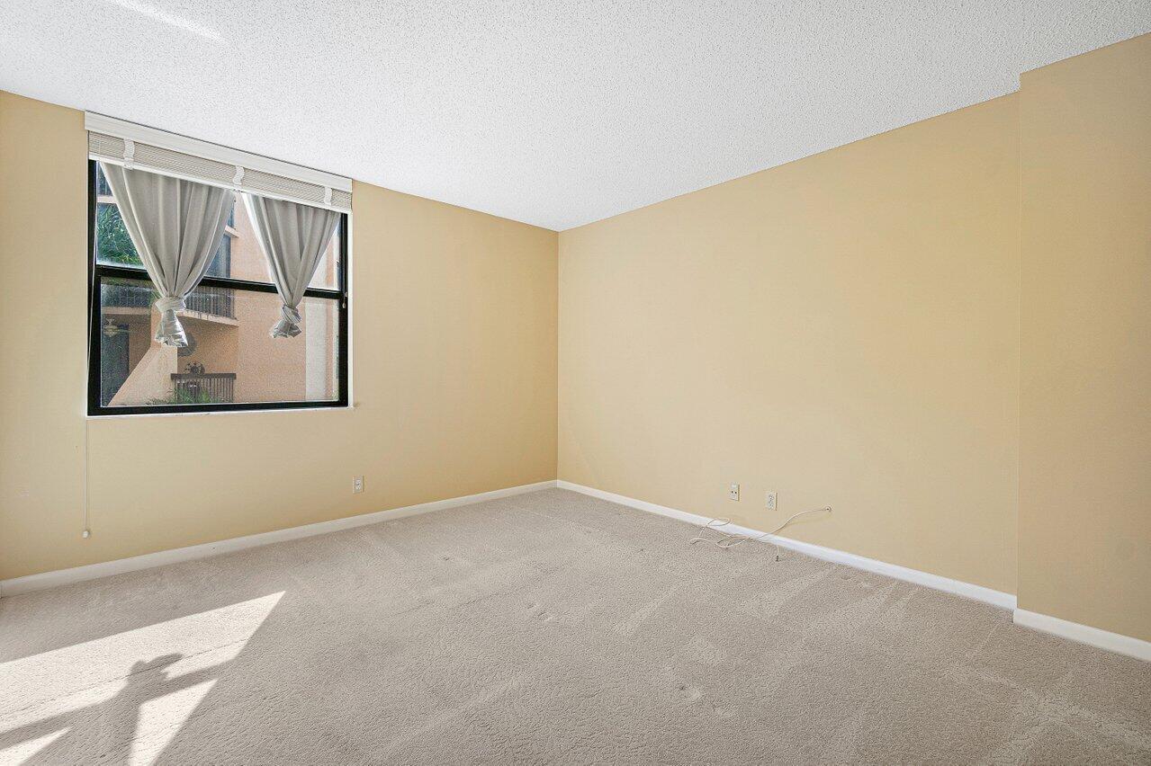 LAVERS DELRAY RACQUET CLUB CONDO - Residential