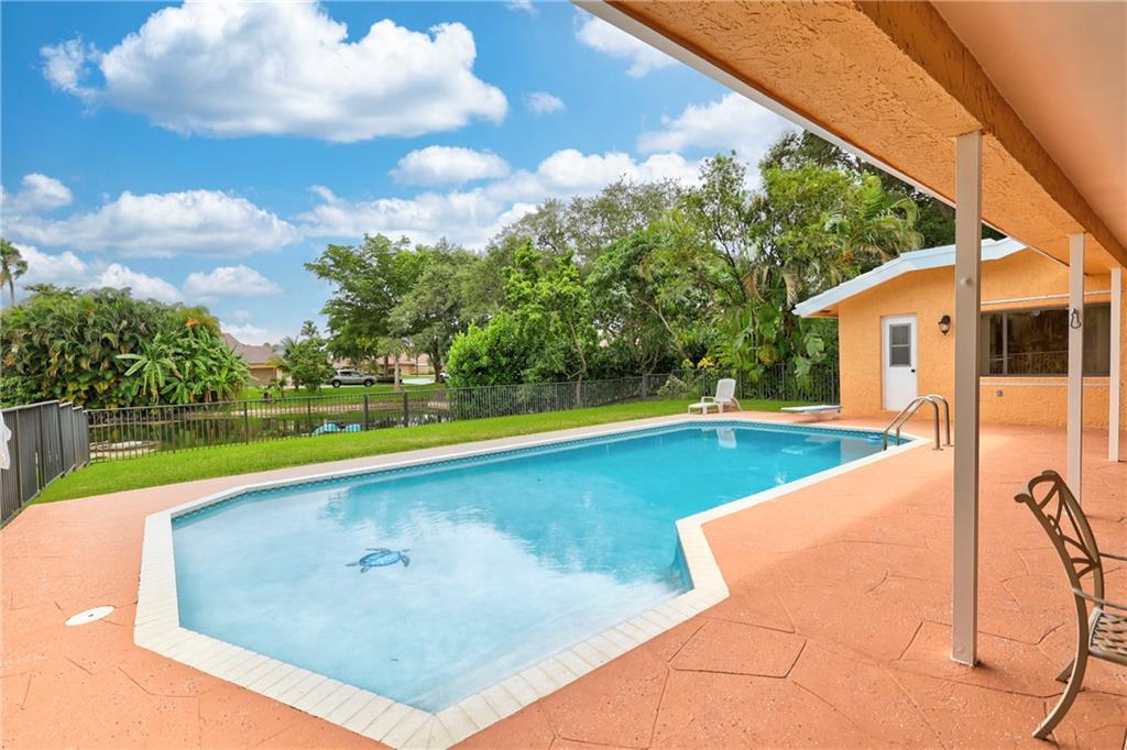 Cypress Run 93-16 B - Residential