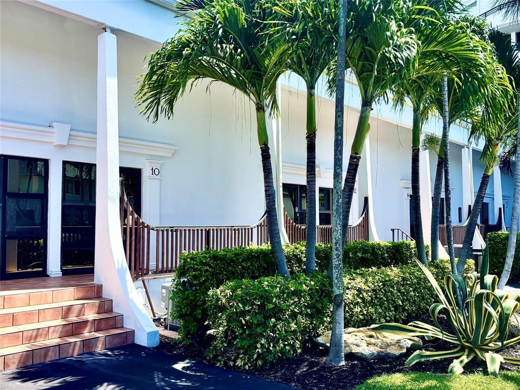 MAYFAIR HOUSE CONDO - Residential