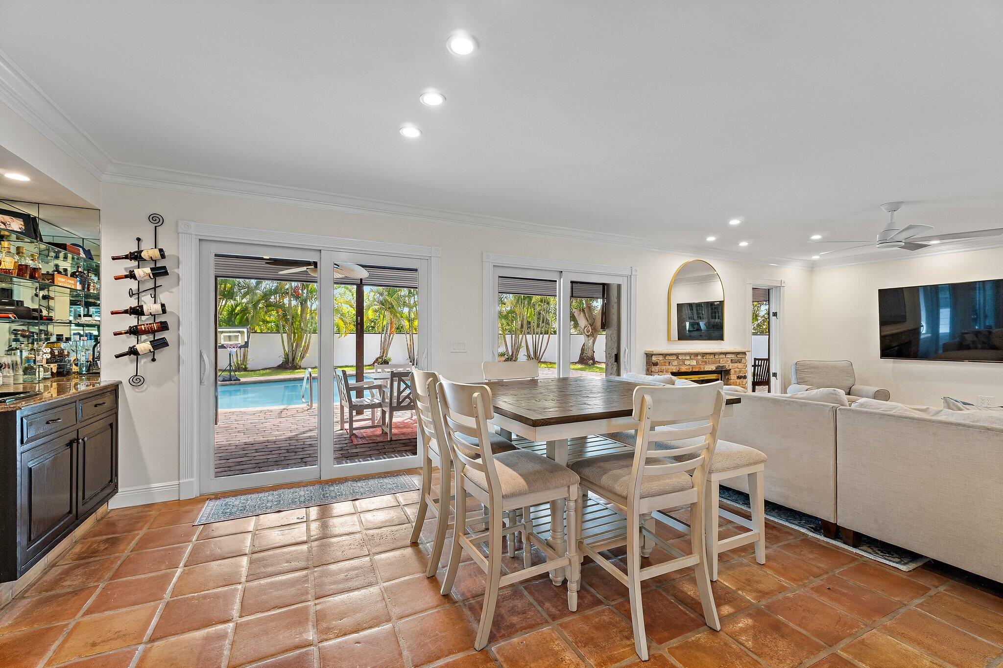 Tequesta Country Club - Residential