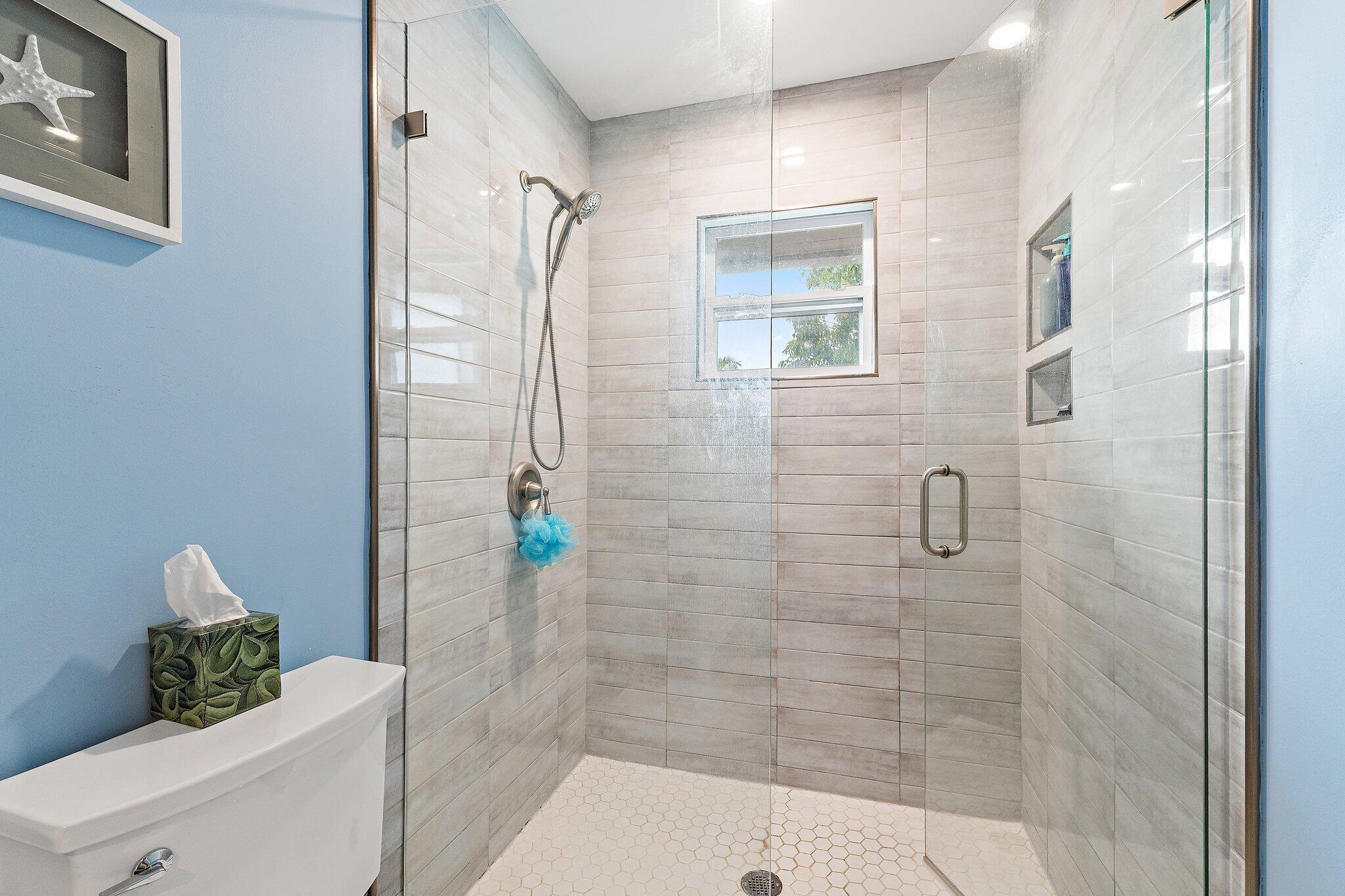 Tequesta Country Club - Residential