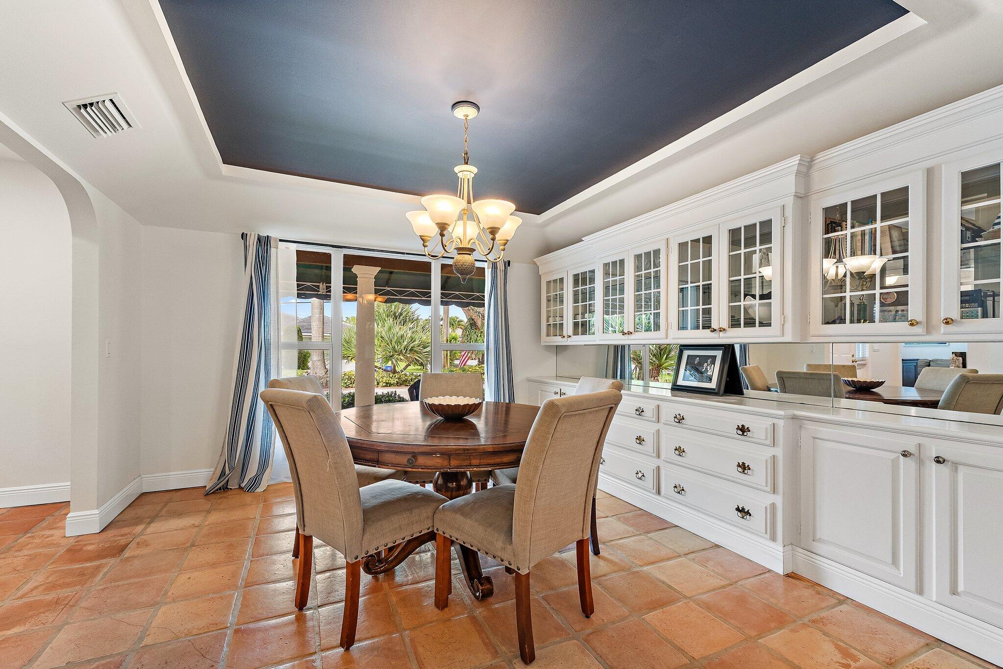 Tequesta Country Club - Residential
