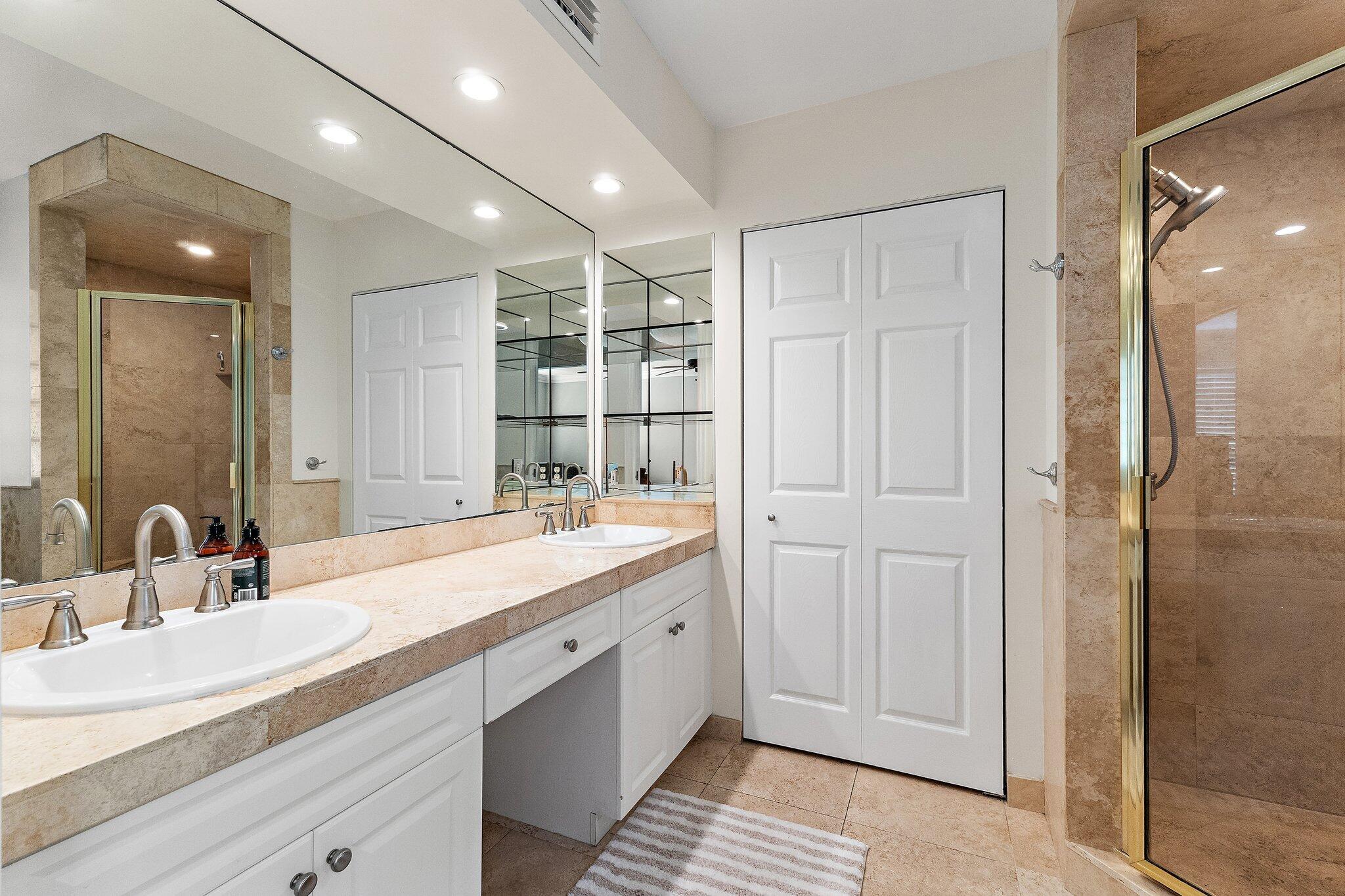 Tequesta Country Club - Residential