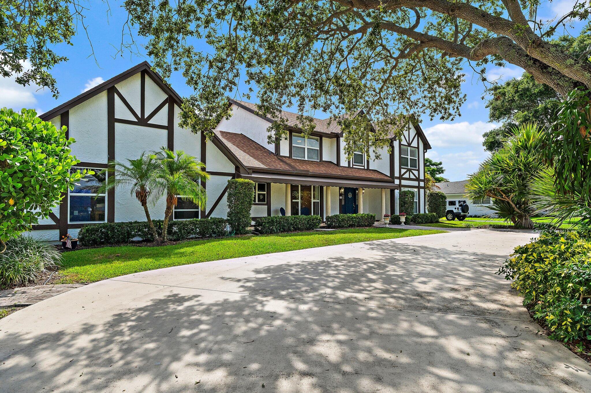 Tequesta Country Club - Residential