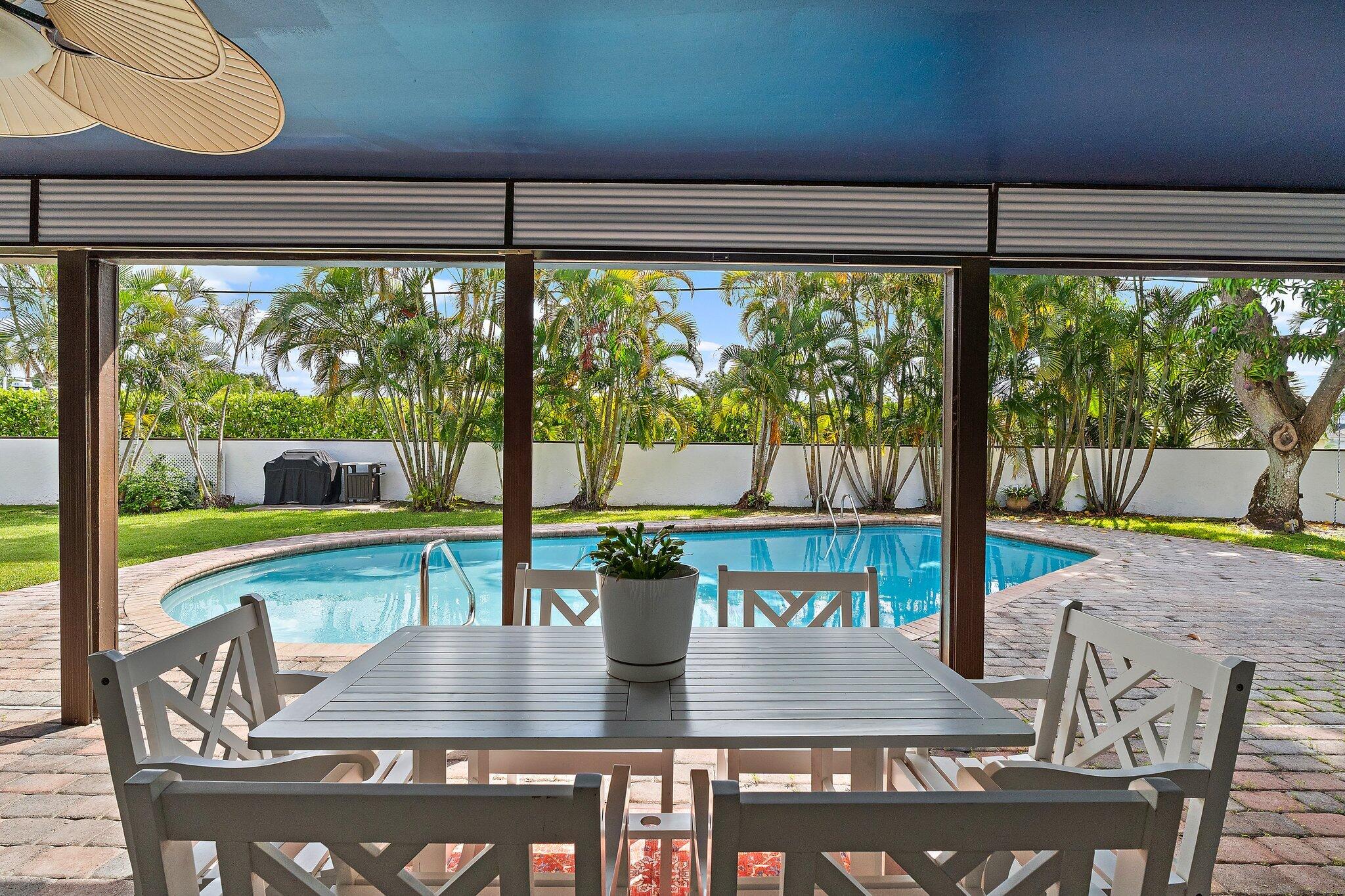 Tequesta Country Club - Residential