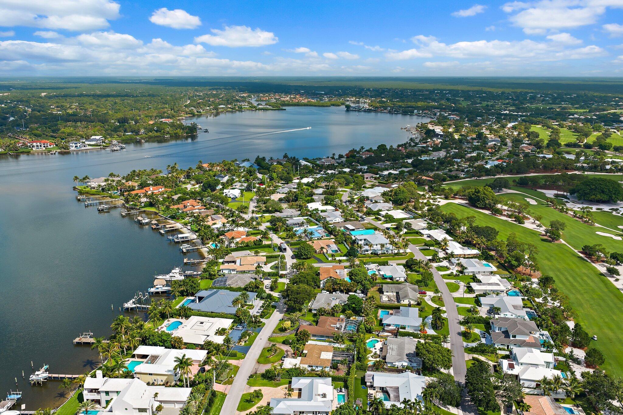 Tequesta Country Club - Residential