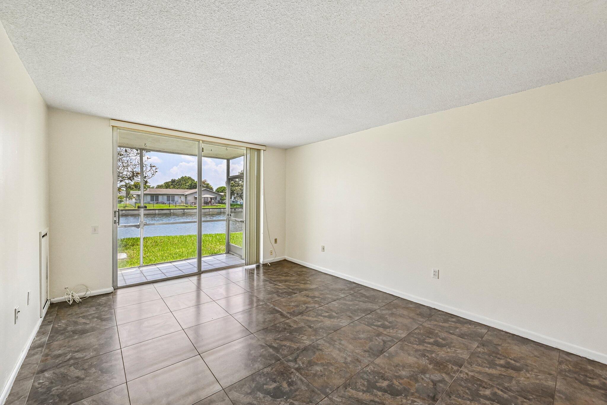 LIME BAY CONDOMINIUM 6 - Residential