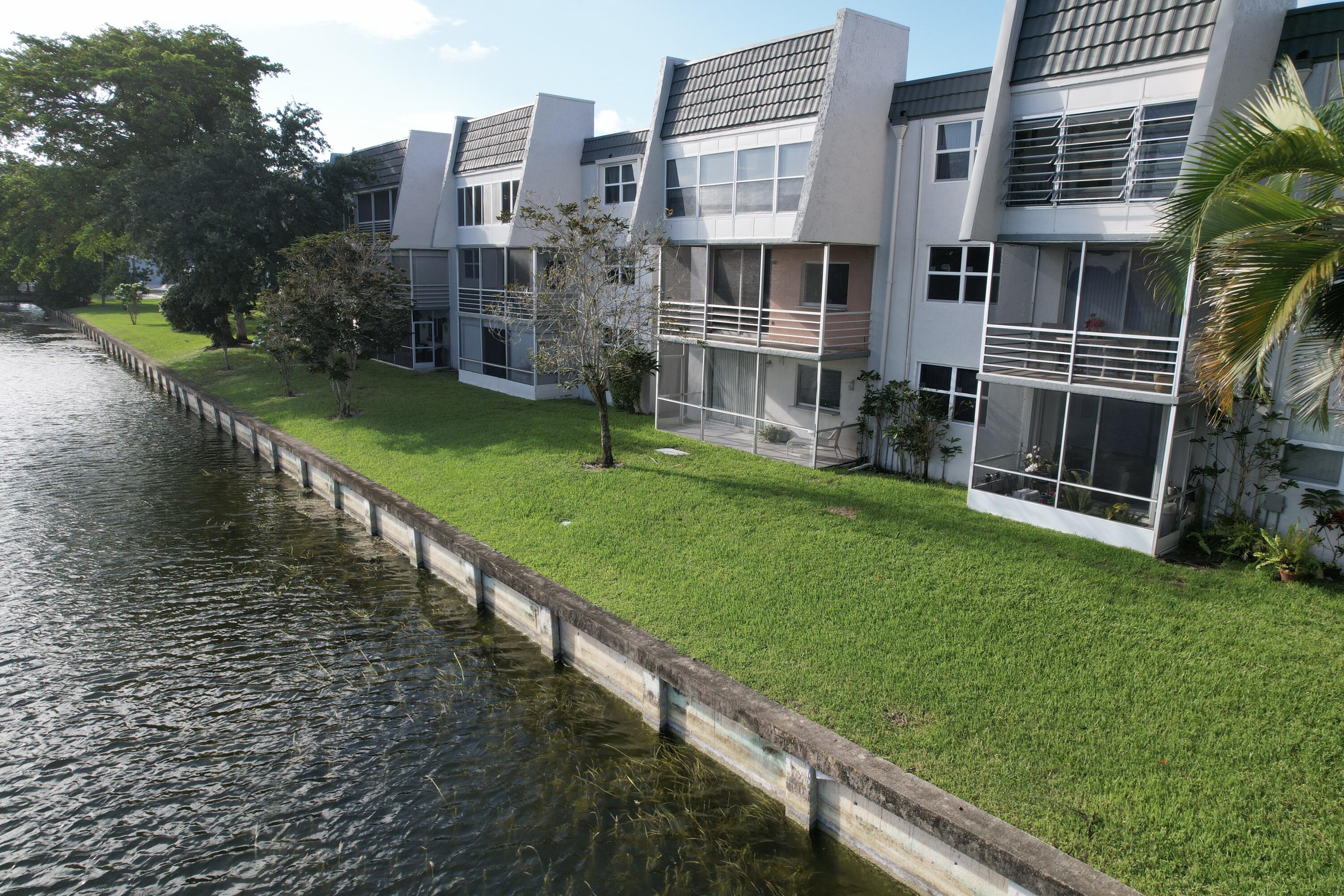 LIME BAY CONDOMINIUM 6 - Residential