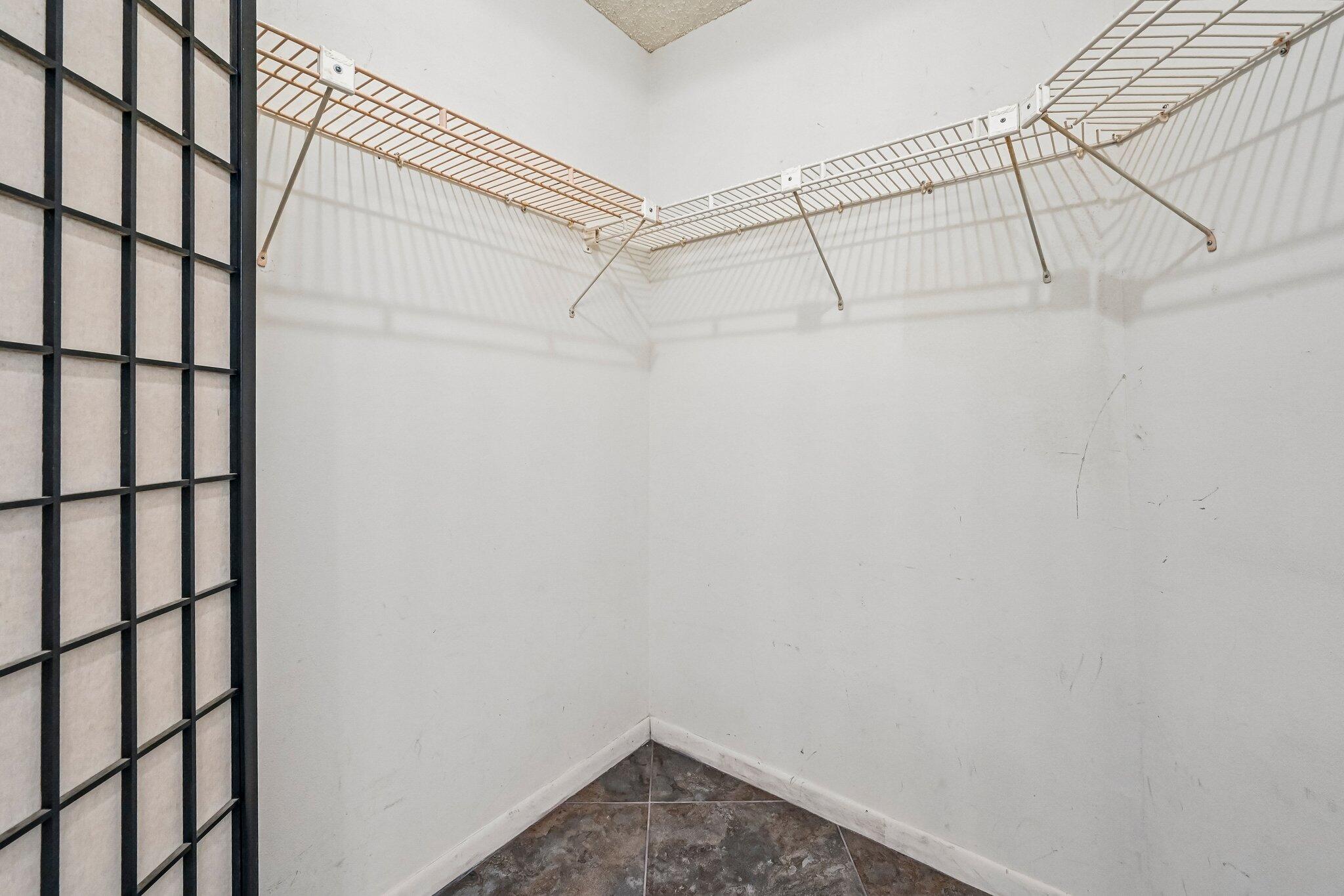 LIME BAY CONDOMINIUM 6 - Residential