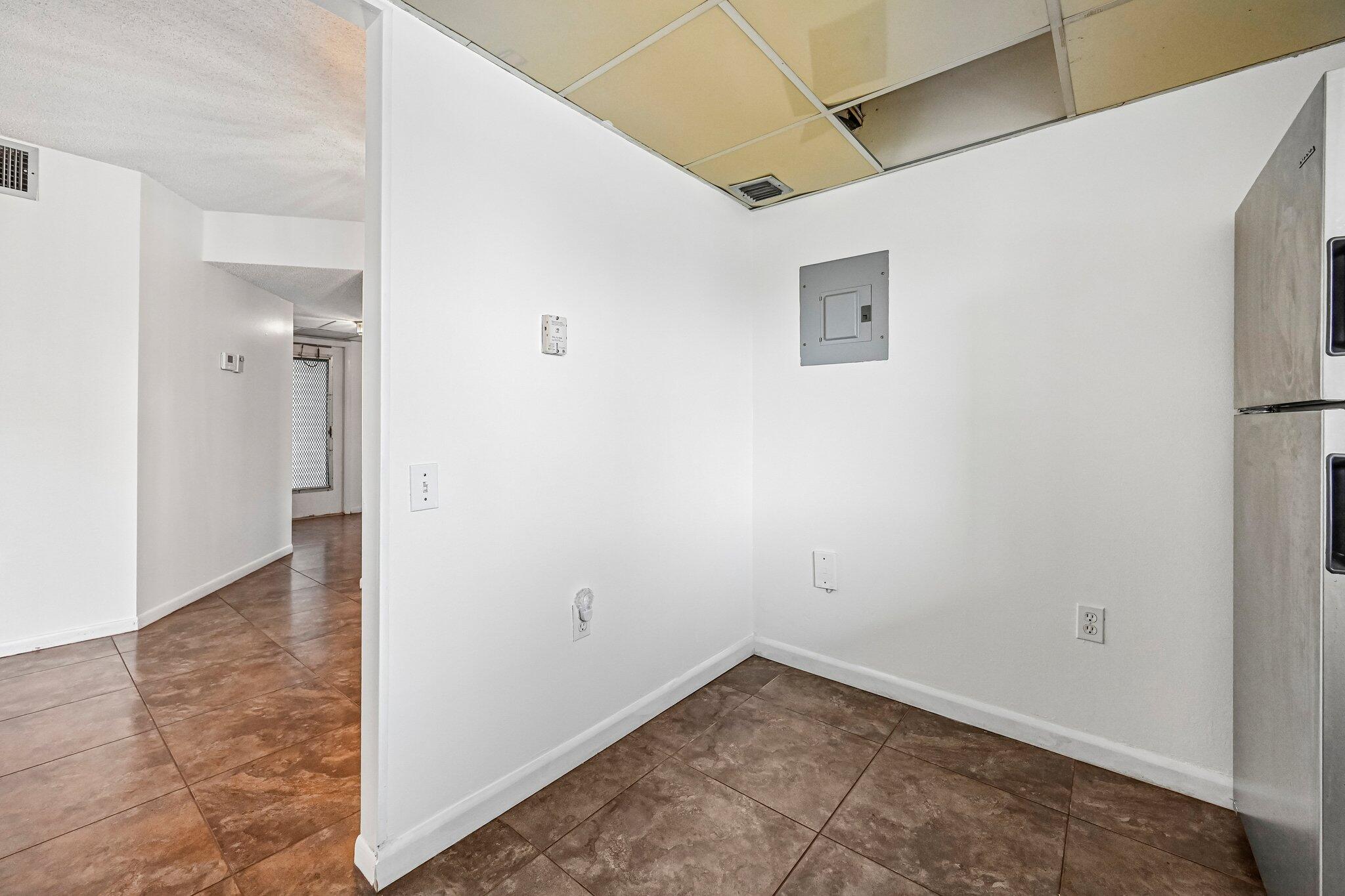 LIME BAY CONDOMINIUM 6 - Residential