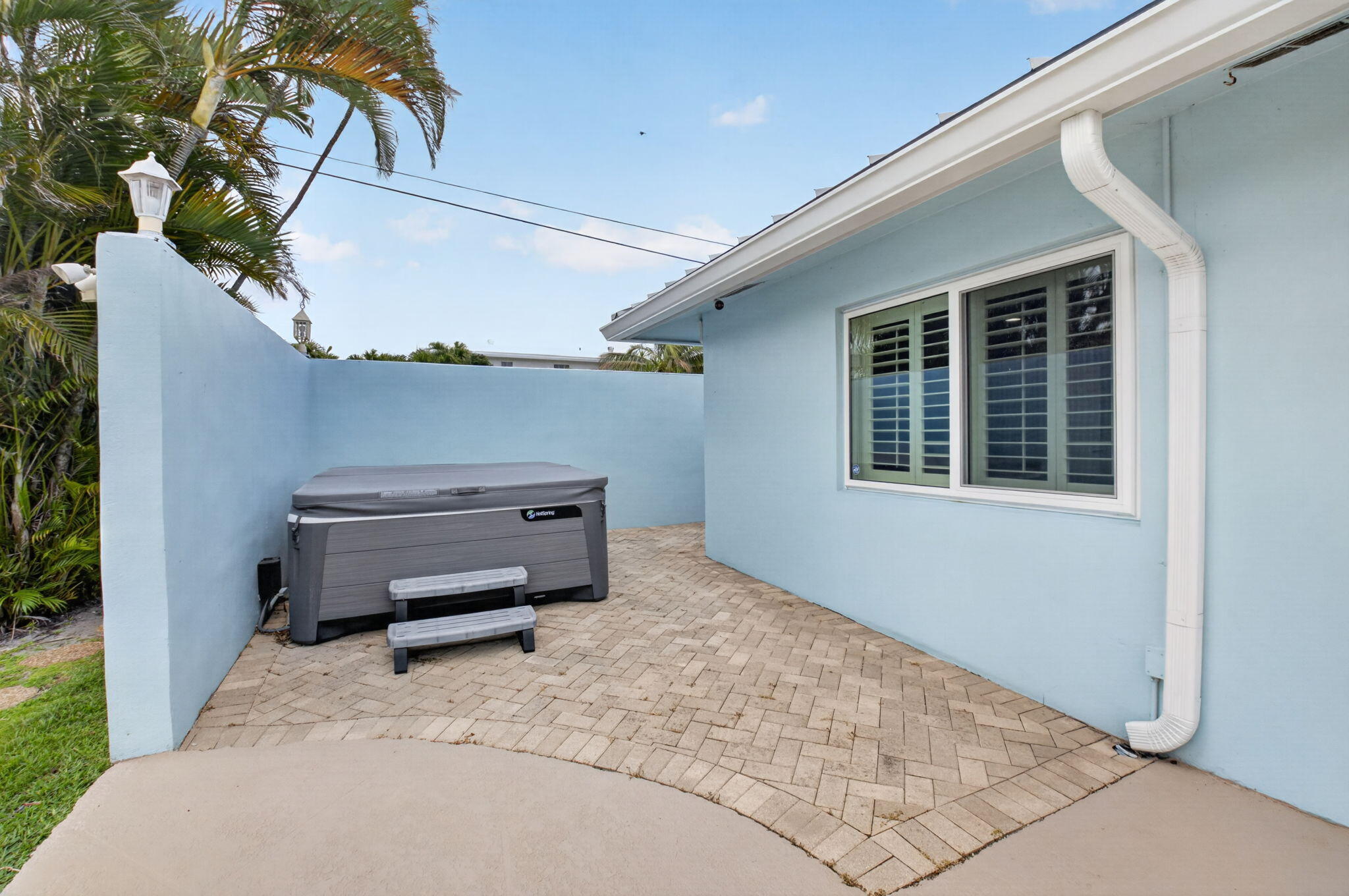 CARIBBEAN KEYS - Residential