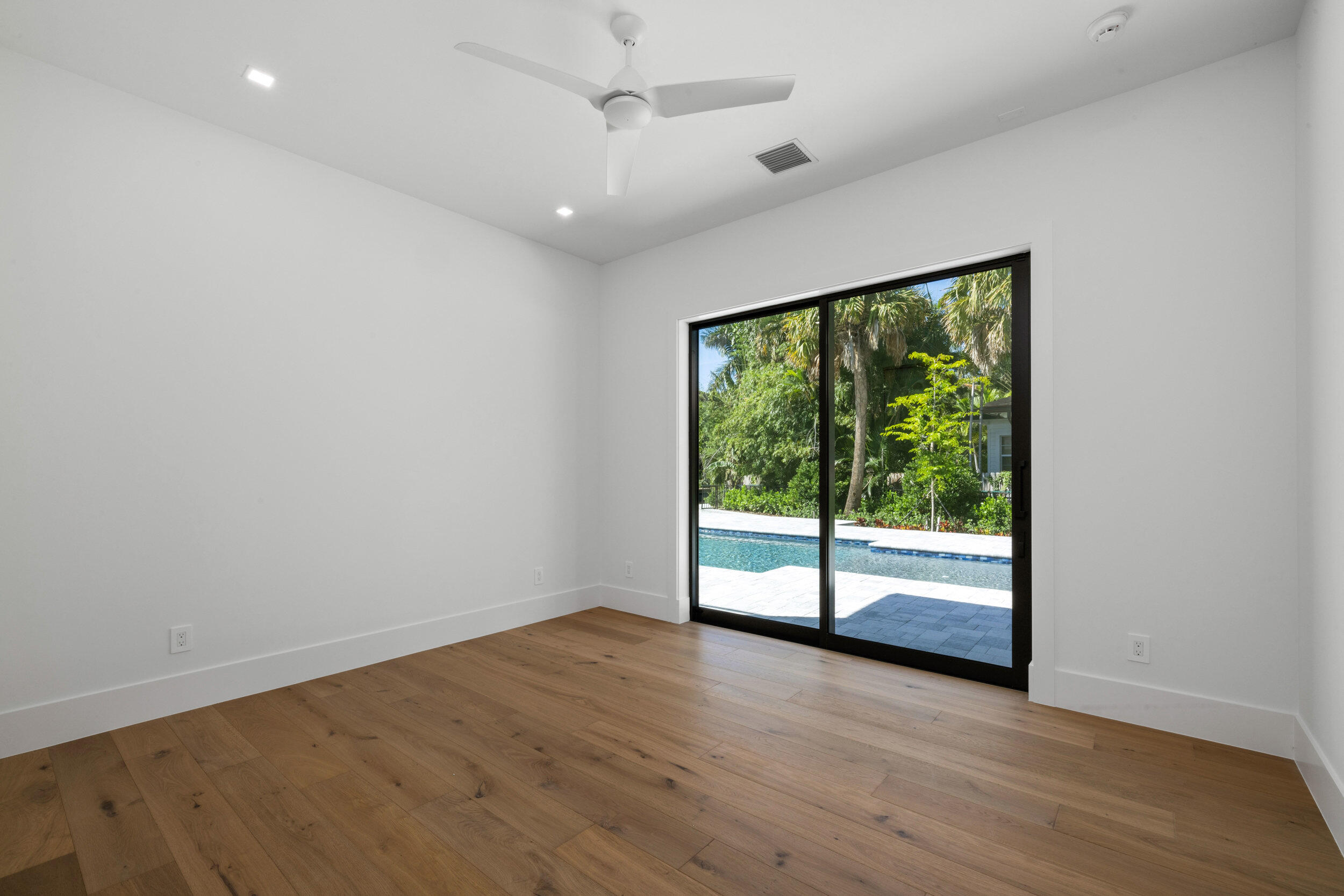 HIDDEN KEY - Residential