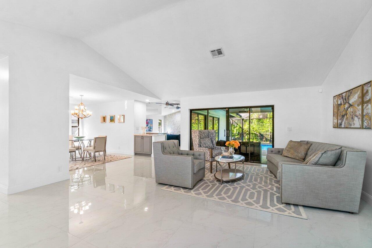 BOCA TIERRA 3RD SEC - Residential Lease