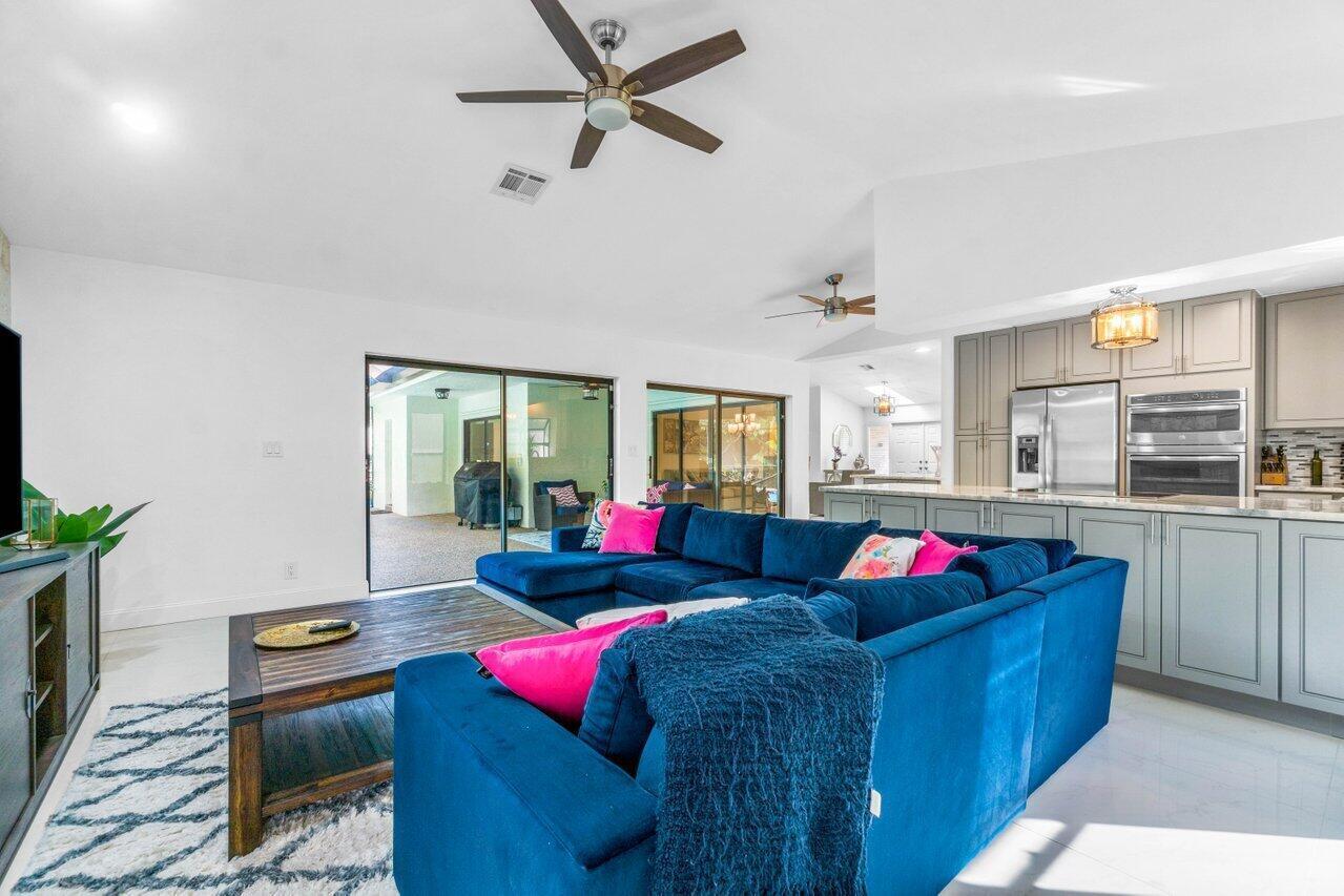 BOCA TIERRA 3RD SEC - Residential Lease