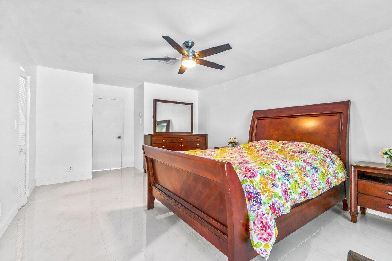 BOCA TIERRA 3RD SEC - Residential Lease