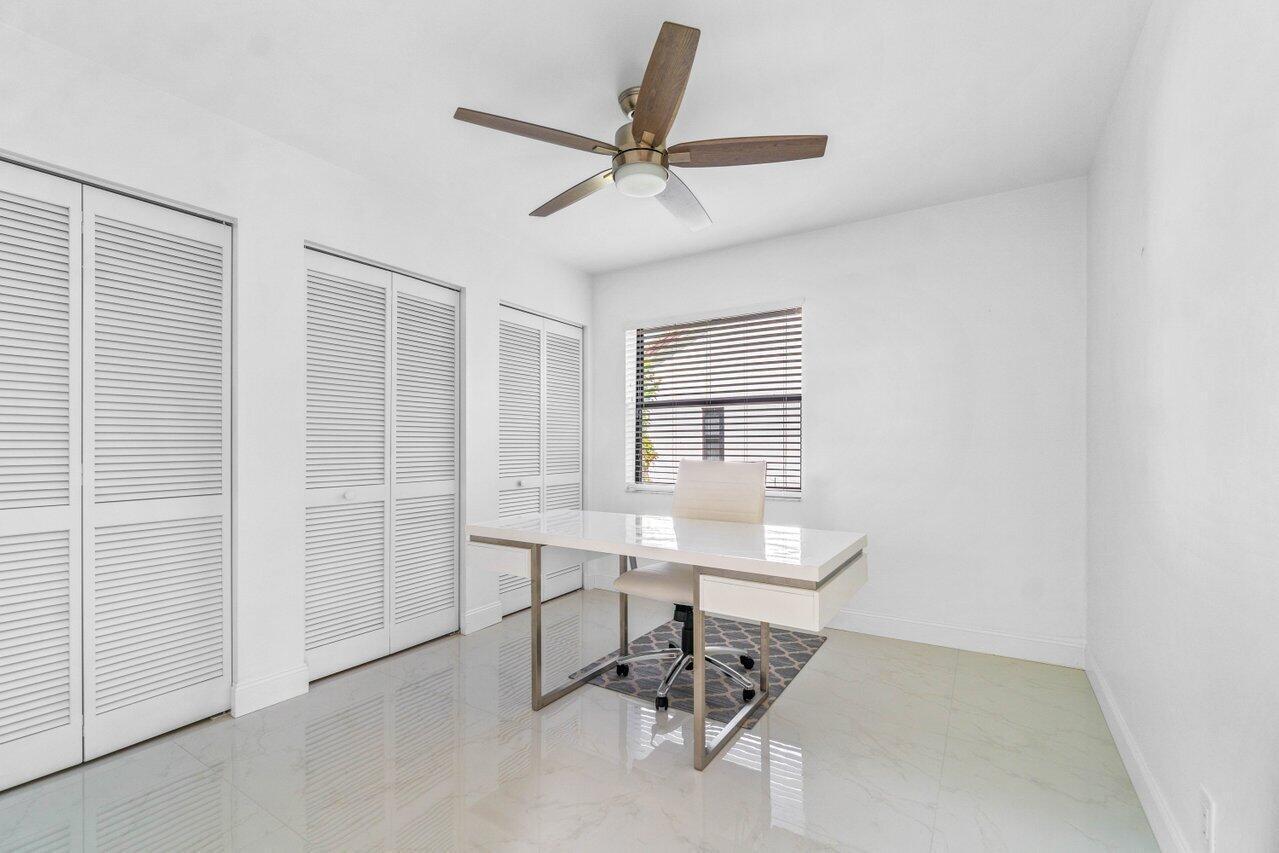 BOCA TIERRA 3RD SEC - Residential Lease