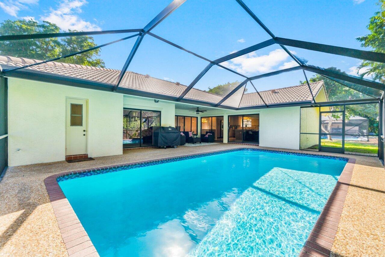 BOCA TIERRA 3RD SEC - Residential Lease