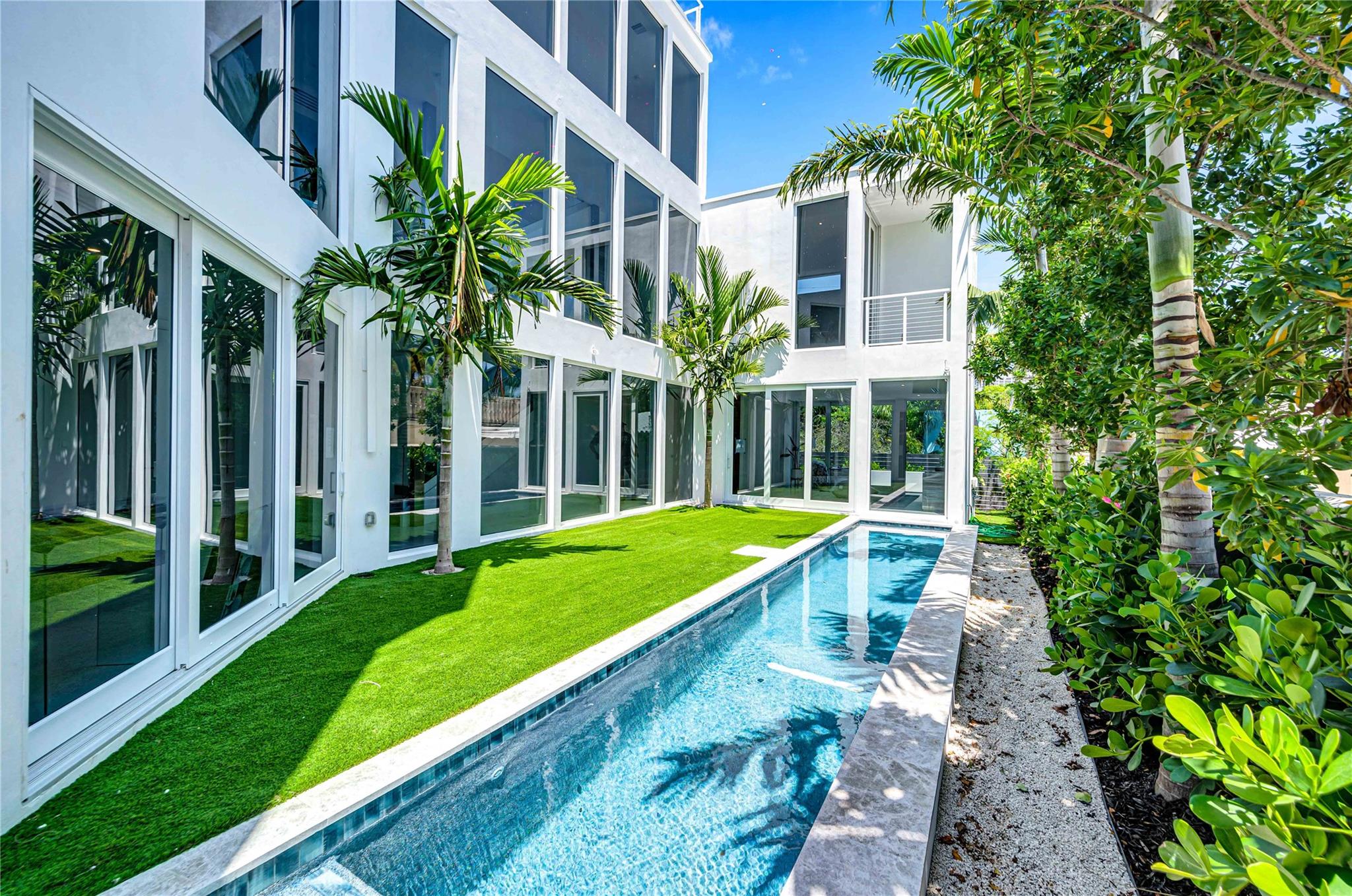 Lauderdale Beach 4-2 B - Residential