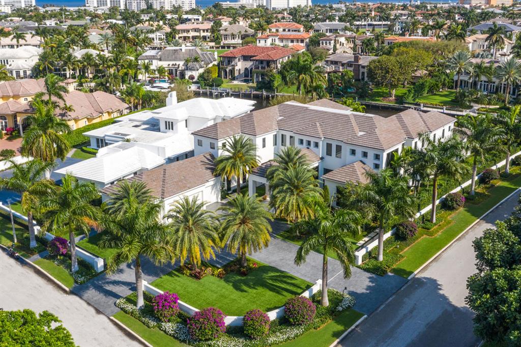 ROYAL PALM YACHT & COUNTRY CLUB - Residential
