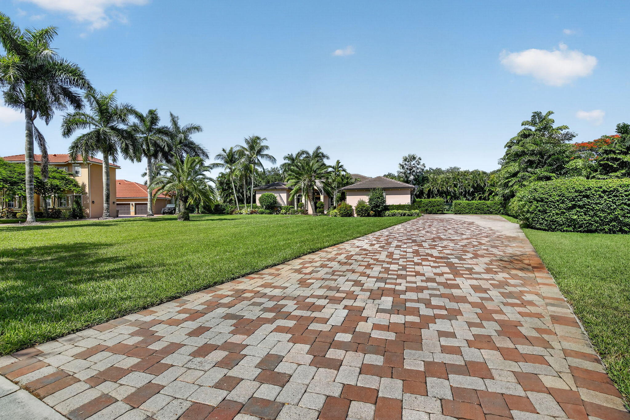 GROVES PARK PHASE - Residential