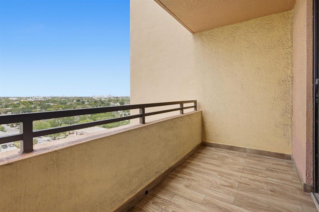 WAVERLY AT LAS OLAS CONDO - Residential Lease