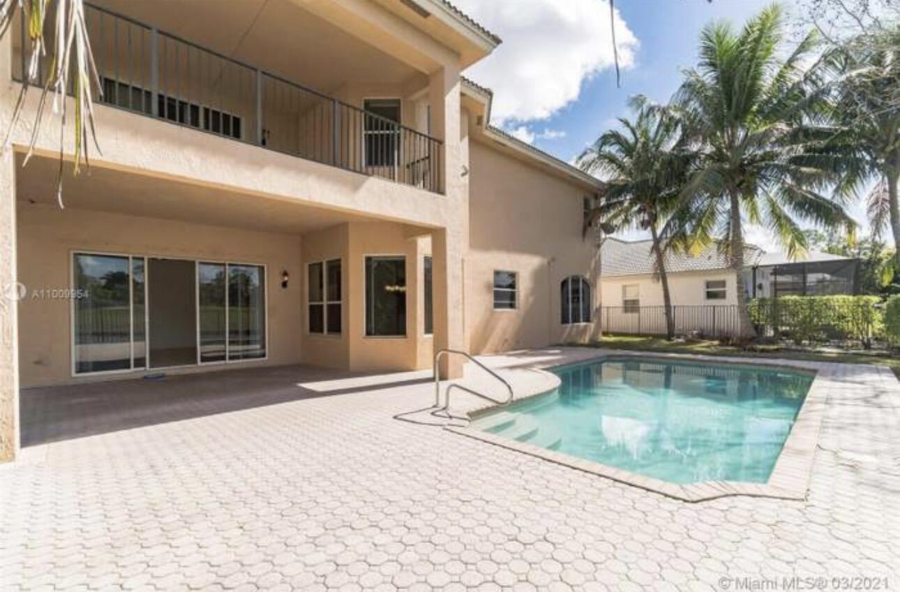MADISON GREEN 1 - Residential