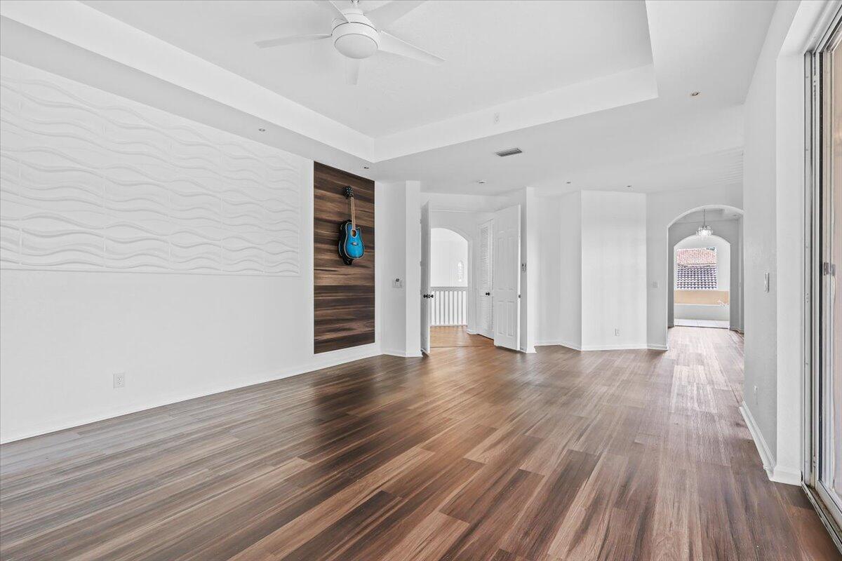 MADISON GREEN 1 - Residential