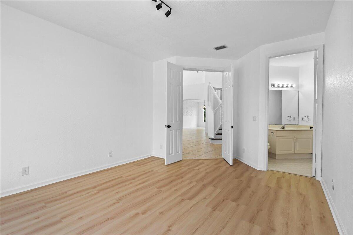 MADISON GREEN 1 - Residential