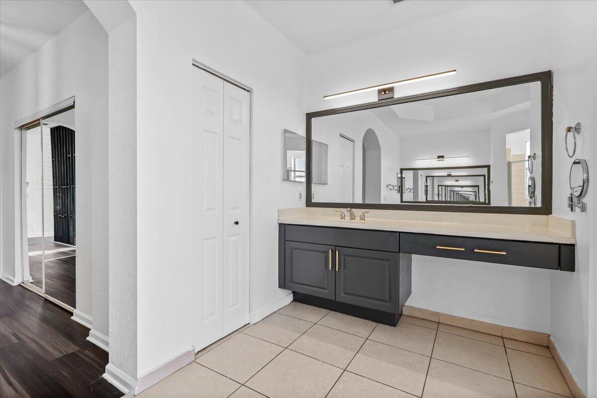 MADISON GREEN 1 - Residential
