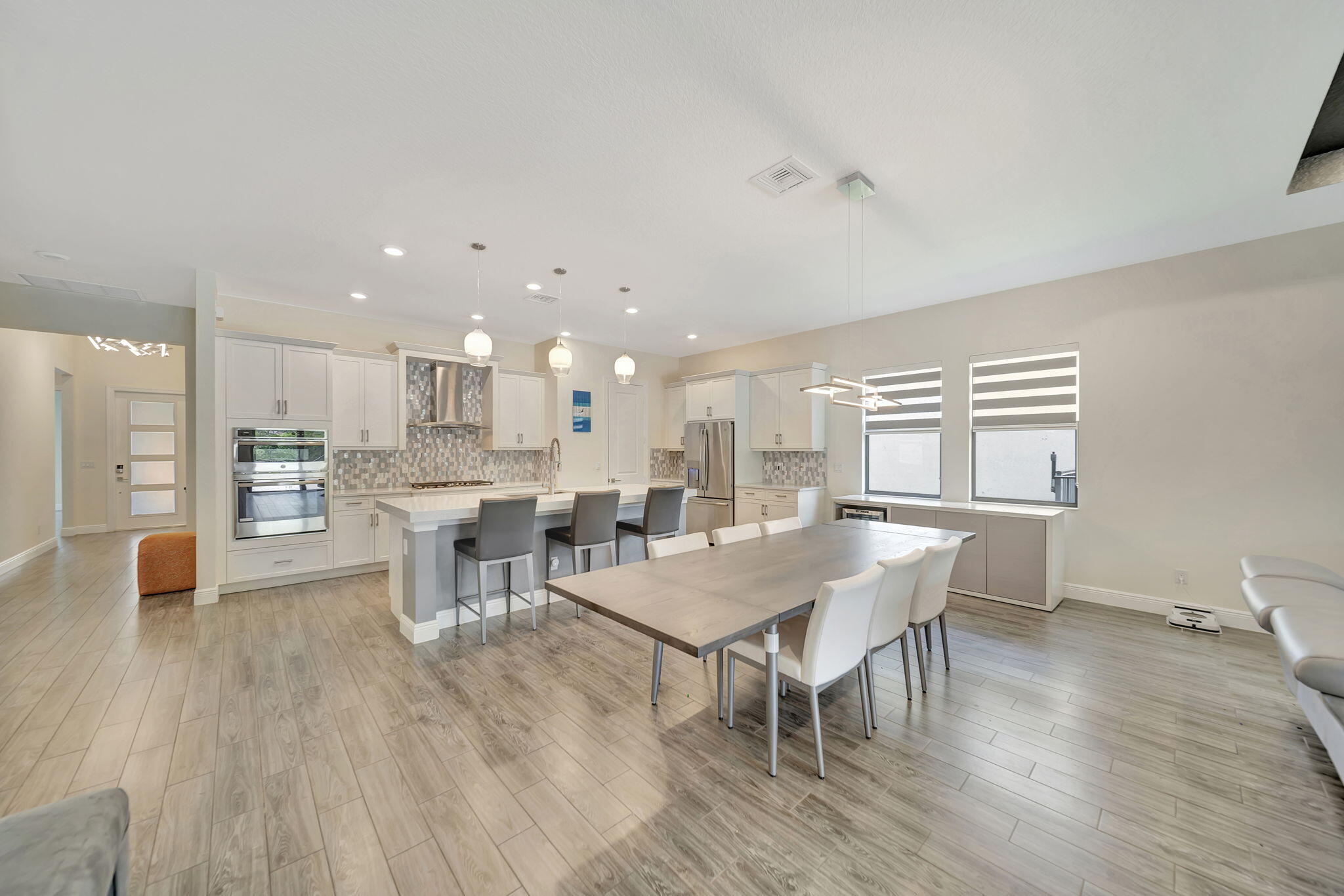 PARKLAND BAY - Residential Lease