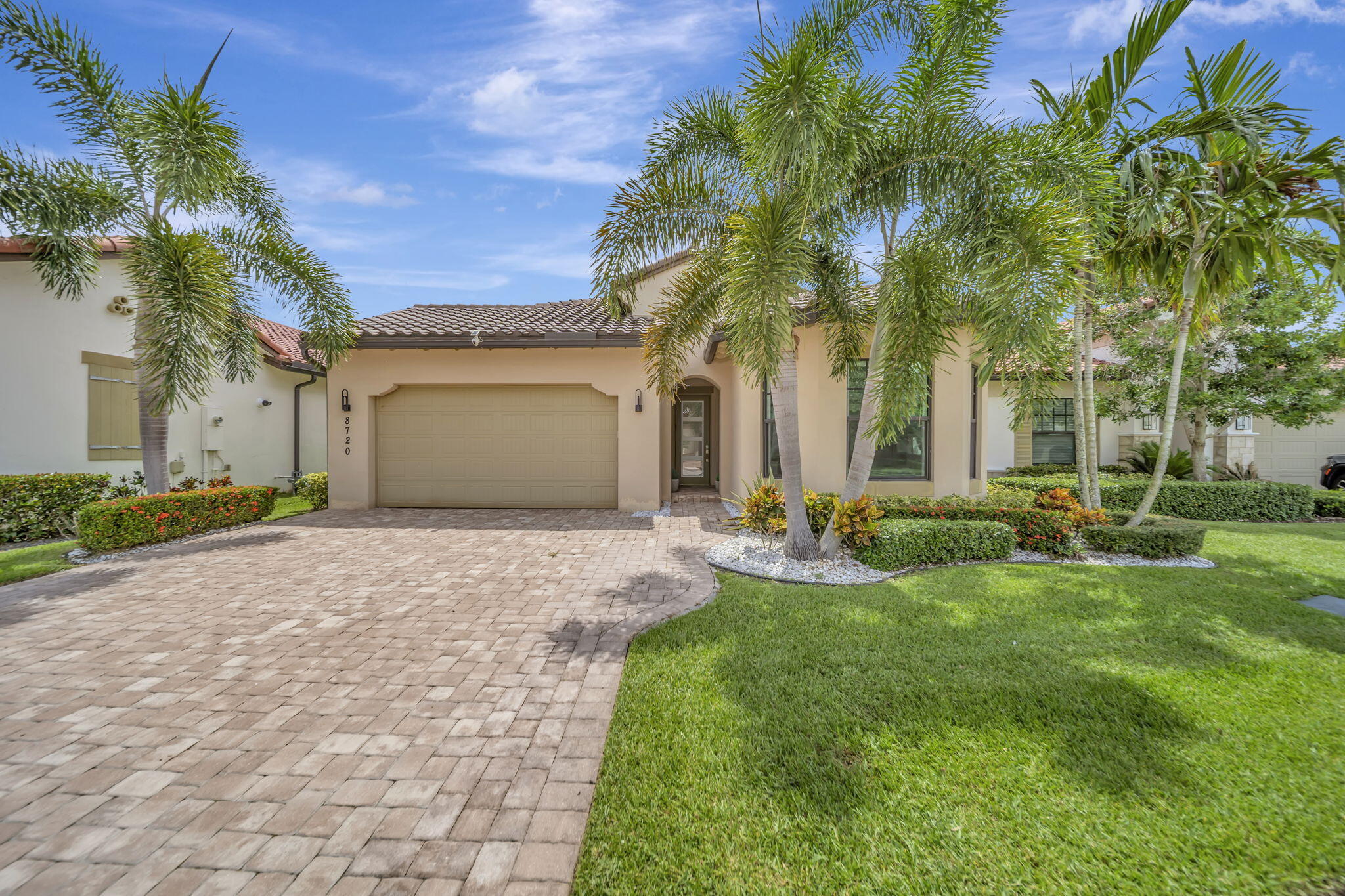 PARKLAND BAY - Residential Lease