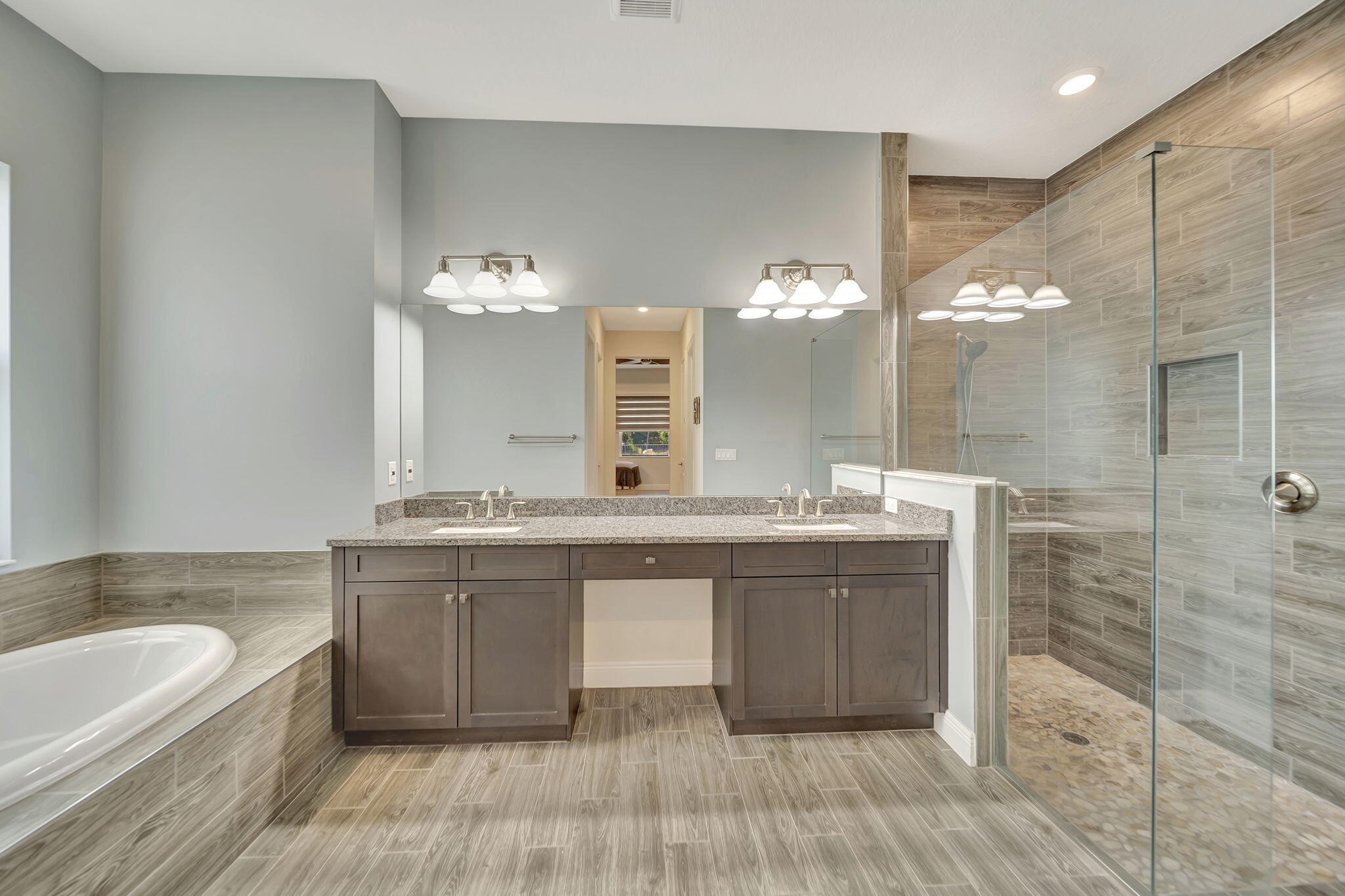 PARKLAND BAY - Residential Lease