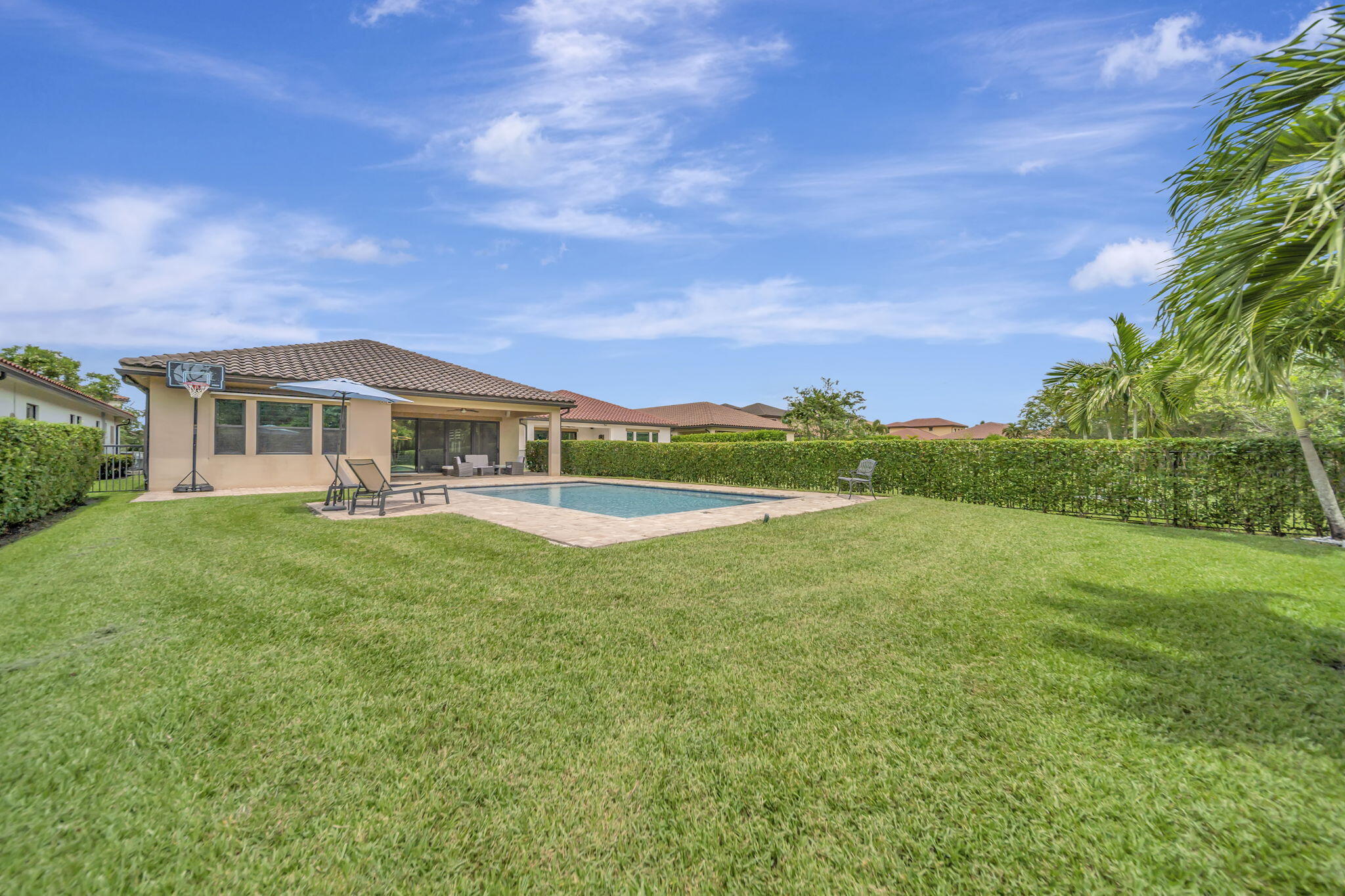 PARKLAND BAY - Residential Lease