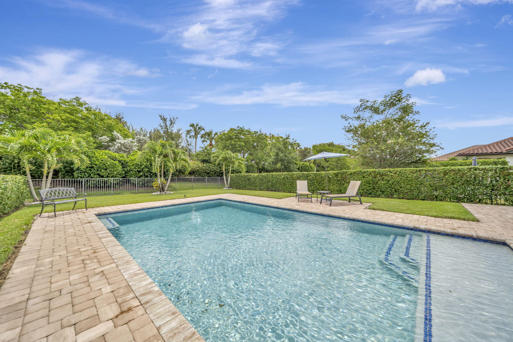 PARKLAND BAY - Residential Lease