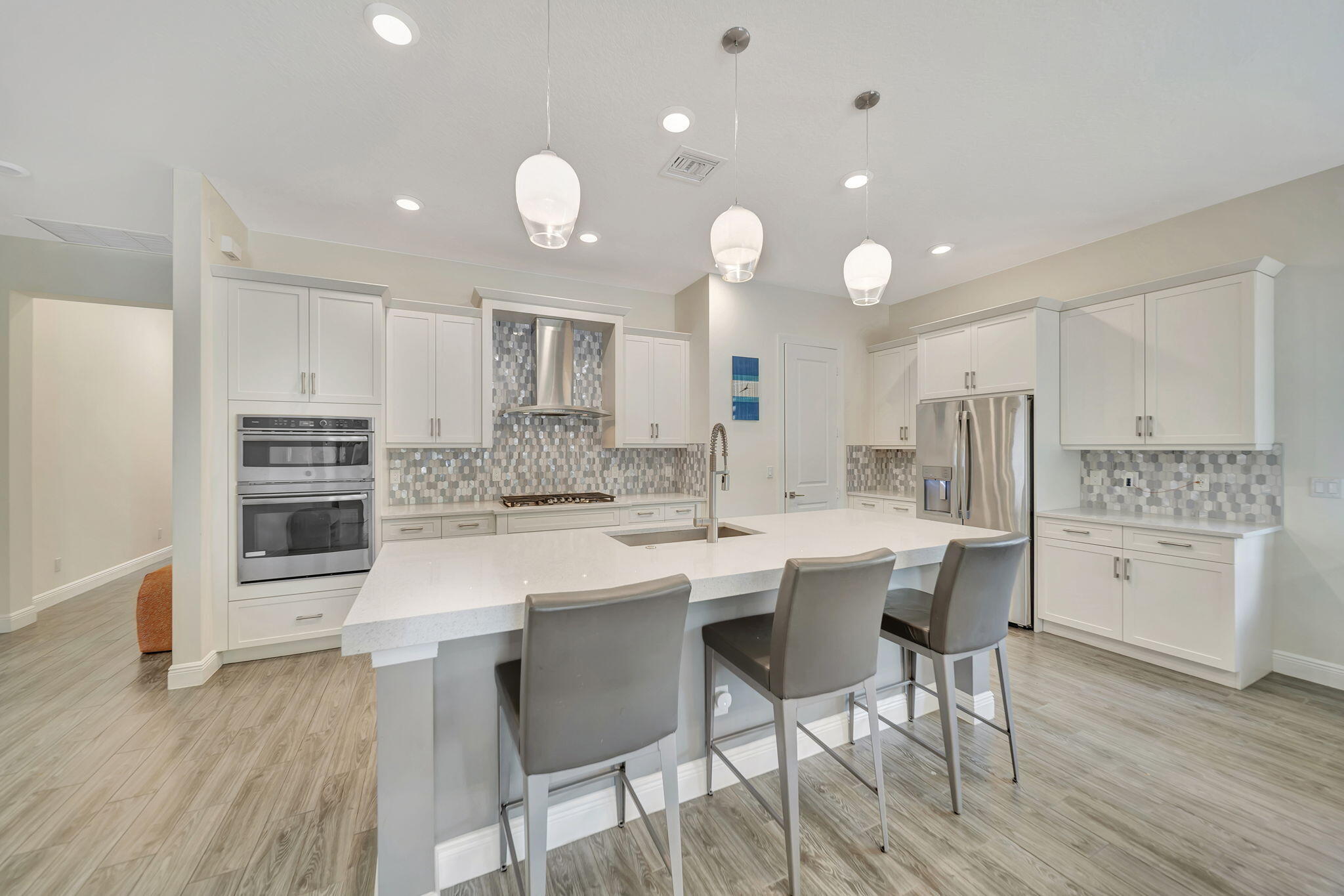 PARKLAND BAY - Residential Lease