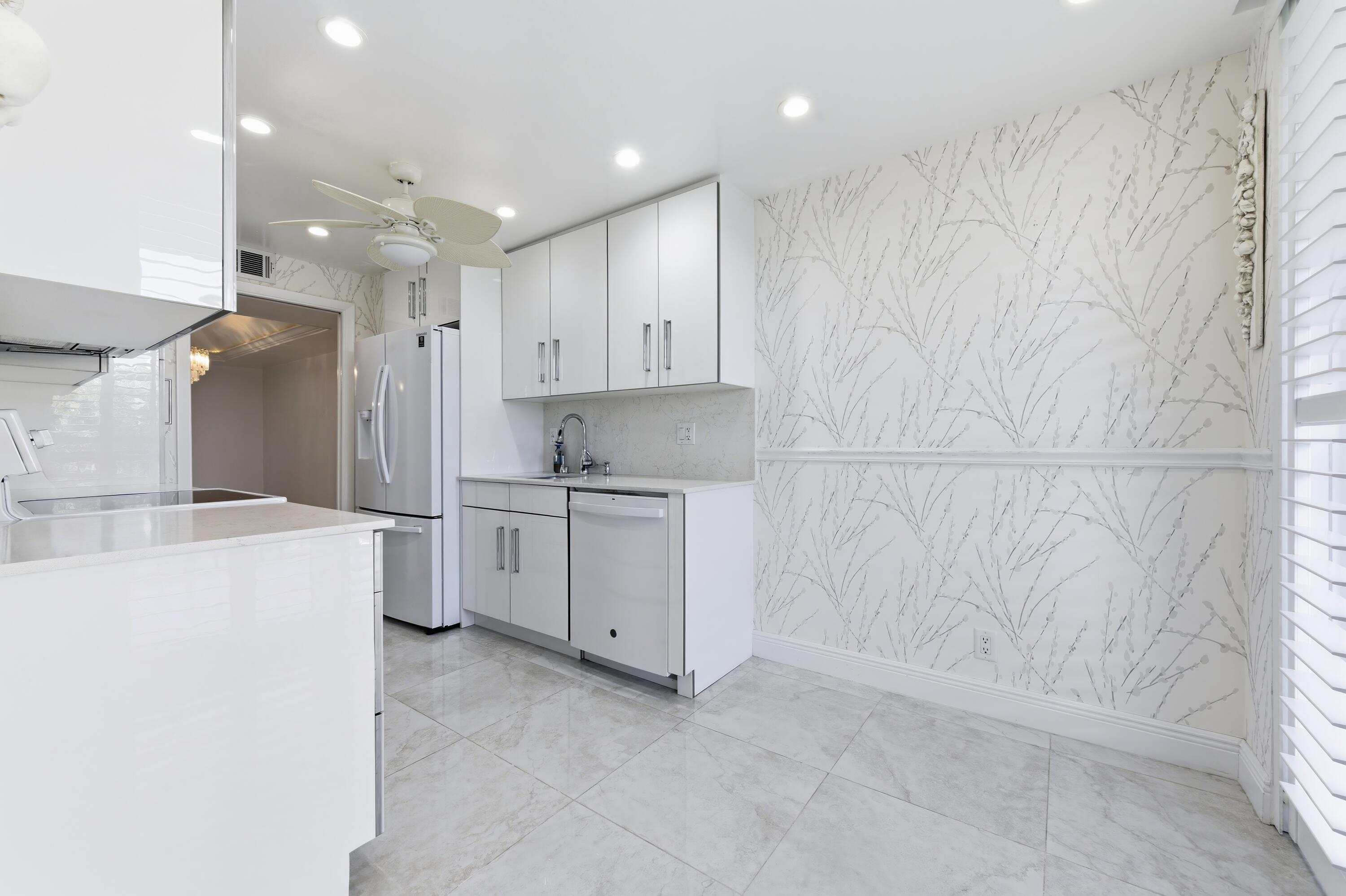 SUTTON PLACE CONDO - Residential