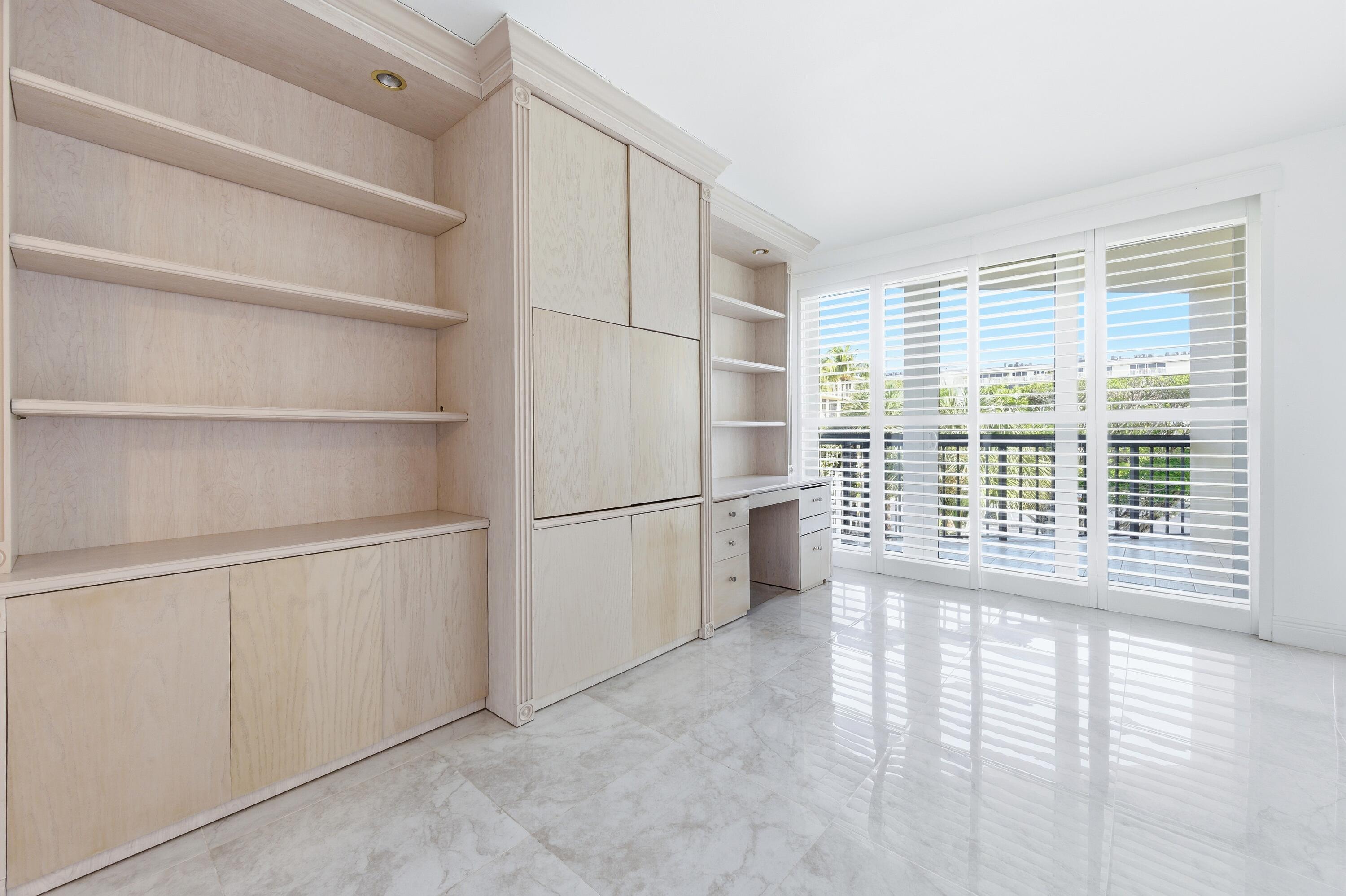 SUTTON PLACE CONDO - Residential