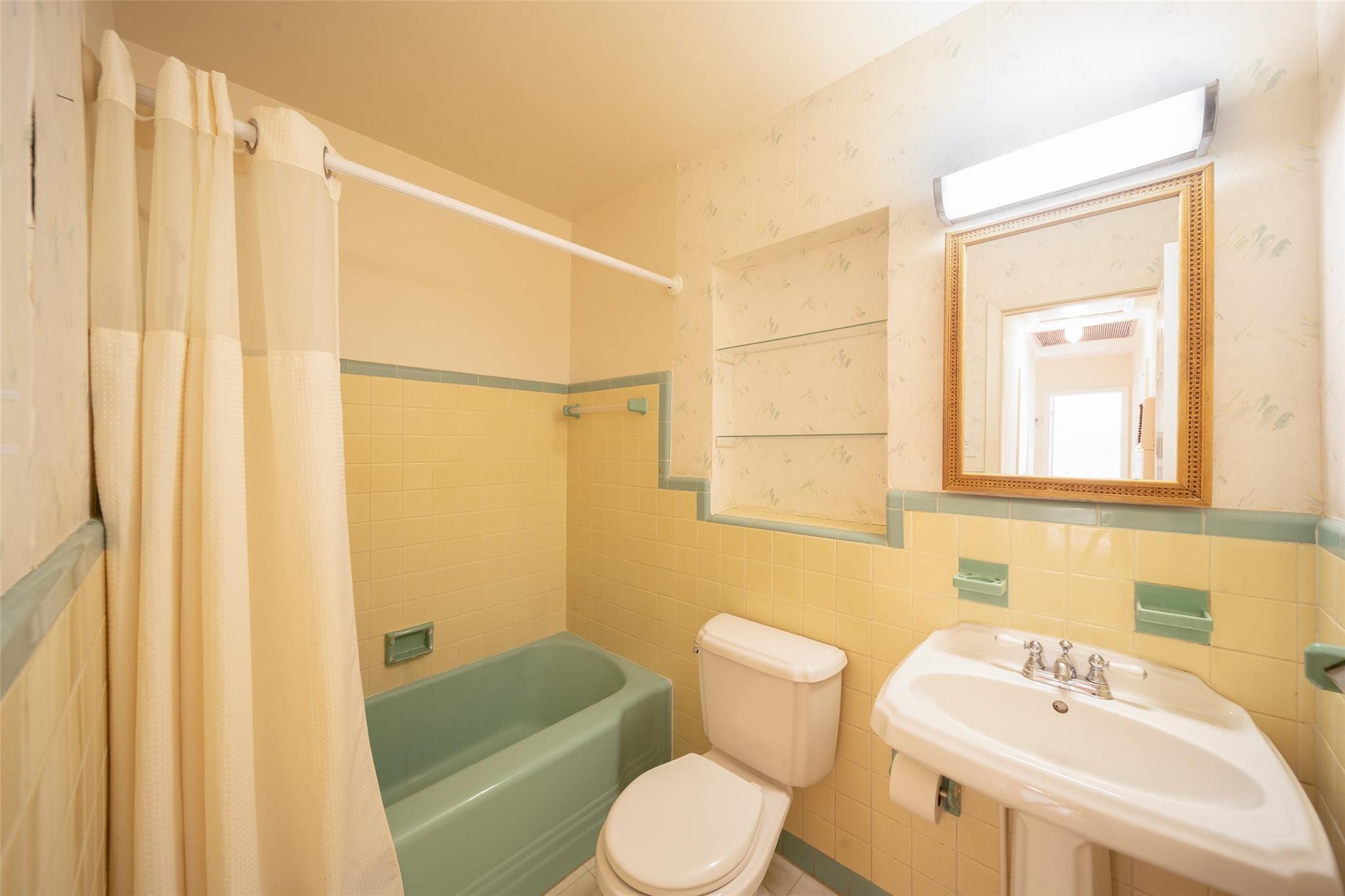 Floranada Ridge Sec A 30- - Residential