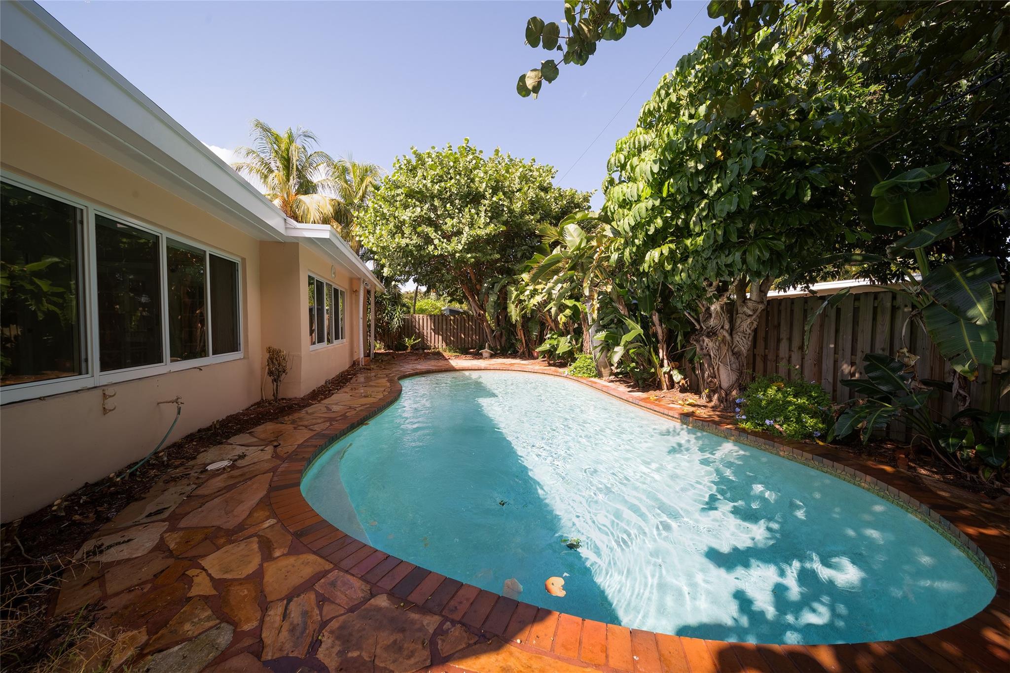 Floranada Ridge Sec A 30- - Residential