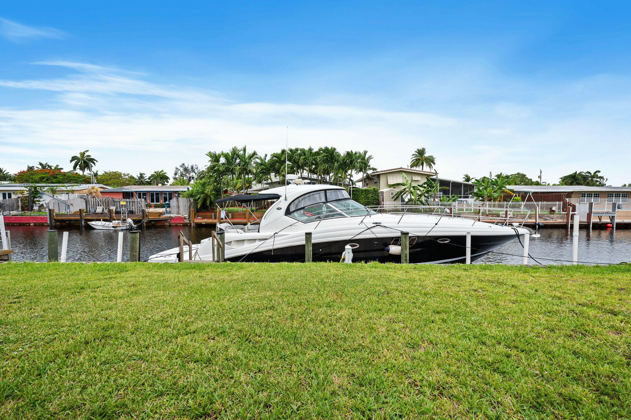 LAUDERDALE ISLES NO 2-BLK 7 - Residential
