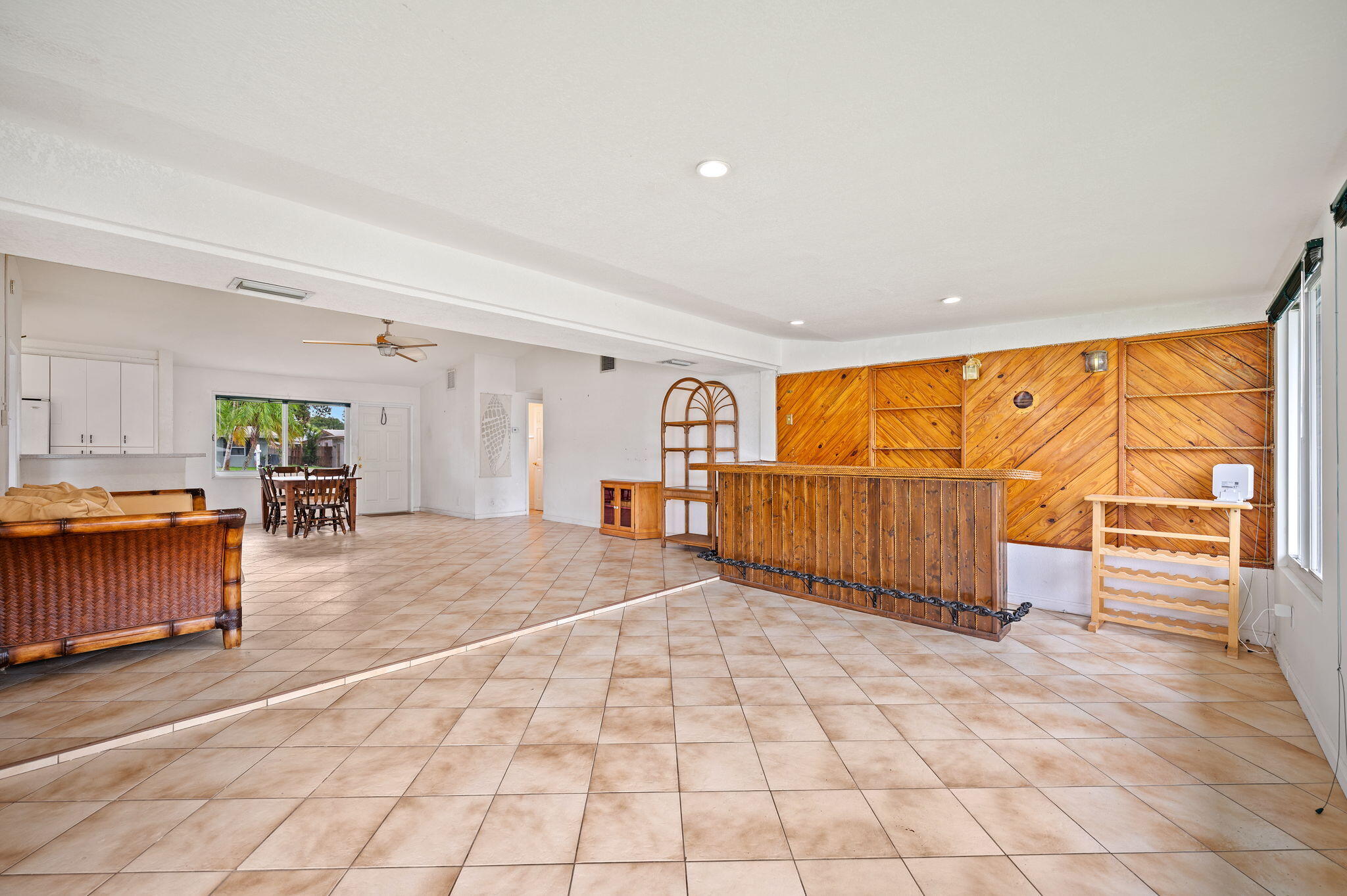 LAUDERDALE ISLES NO 2-BLK 7 - Residential