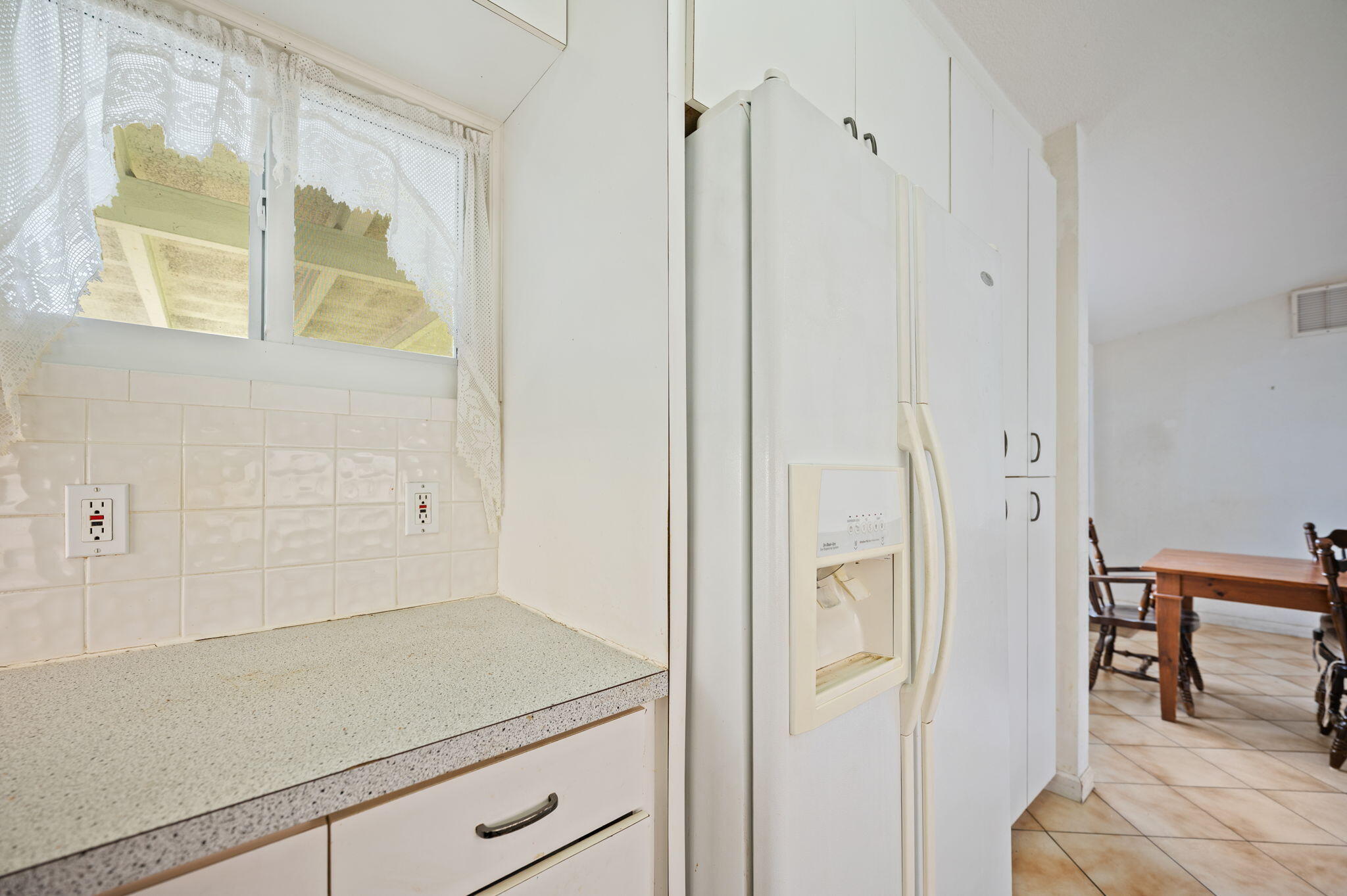 LAUDERDALE ISLES NO 2-BLK 7 - Residential