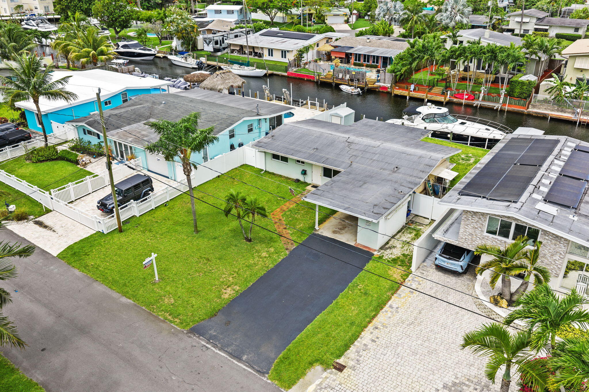 LAUDERDALE ISLES NO 2-BLK 7 - Residential