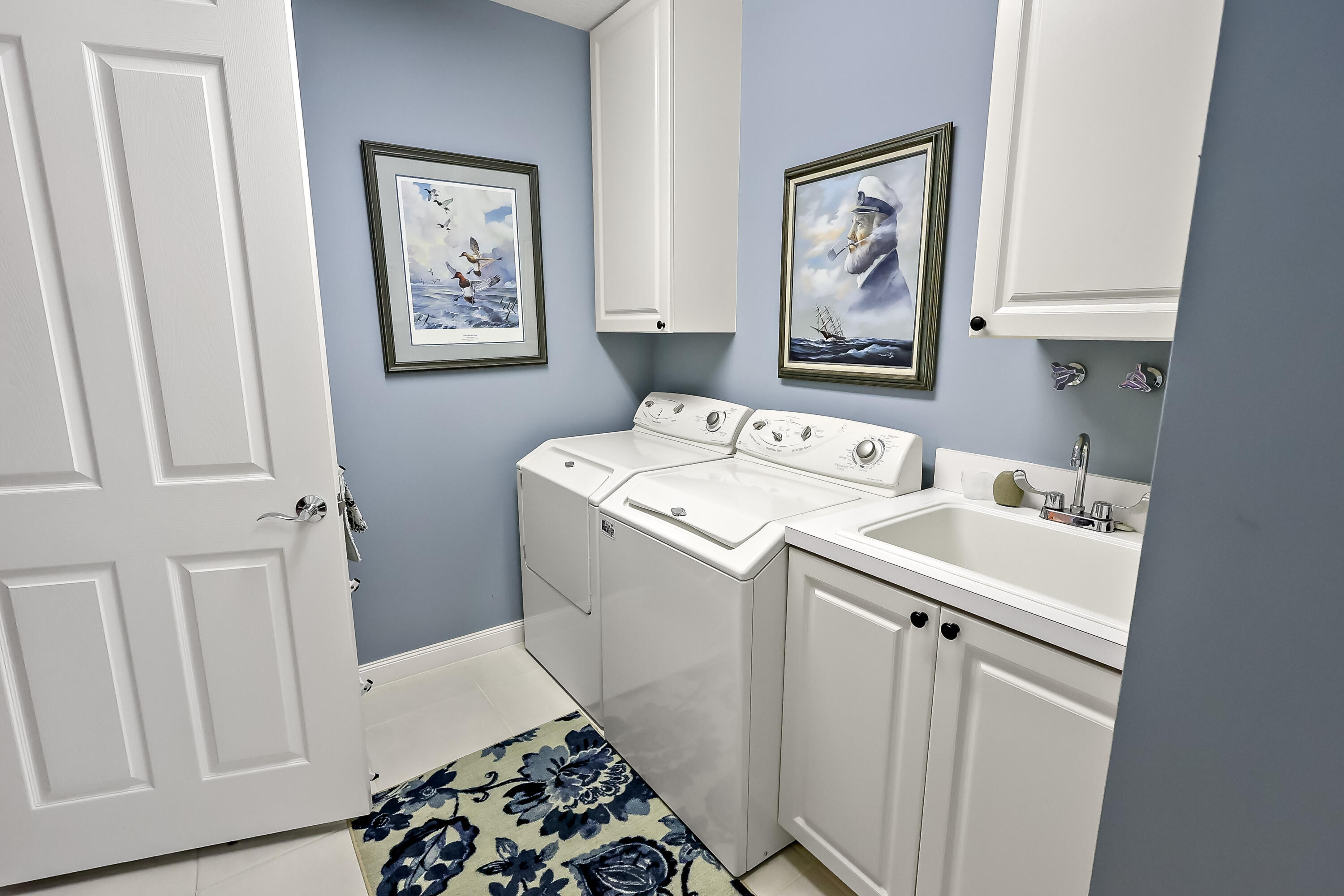 HARBOUR ISLE AT HUTCHINSON ISLAND WEST - Residential