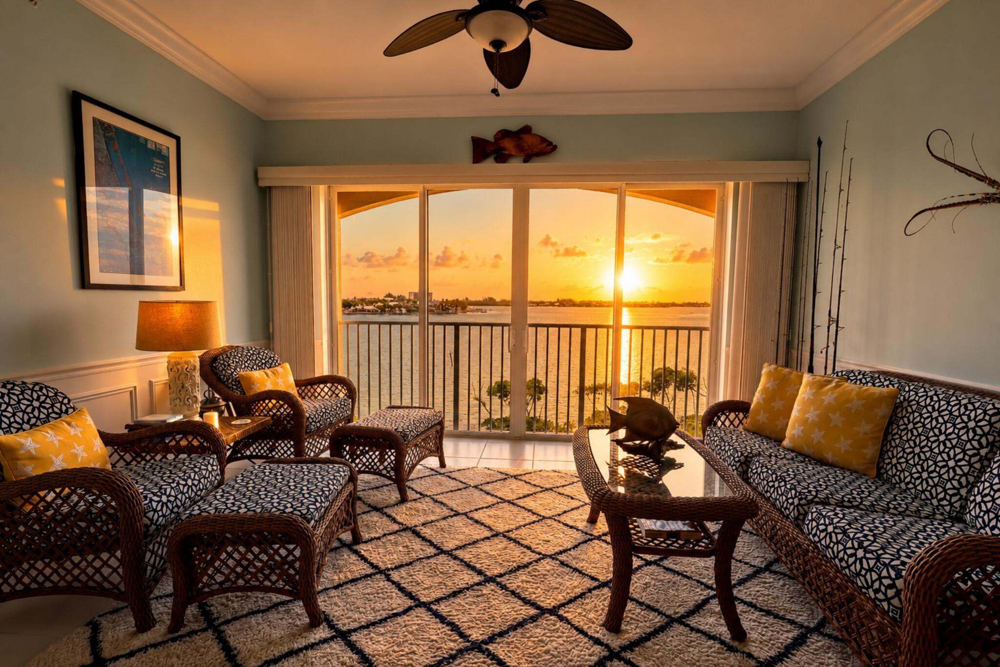 HARBOUR ISLE AT HUTCHINSON ISLAND WEST - Residential