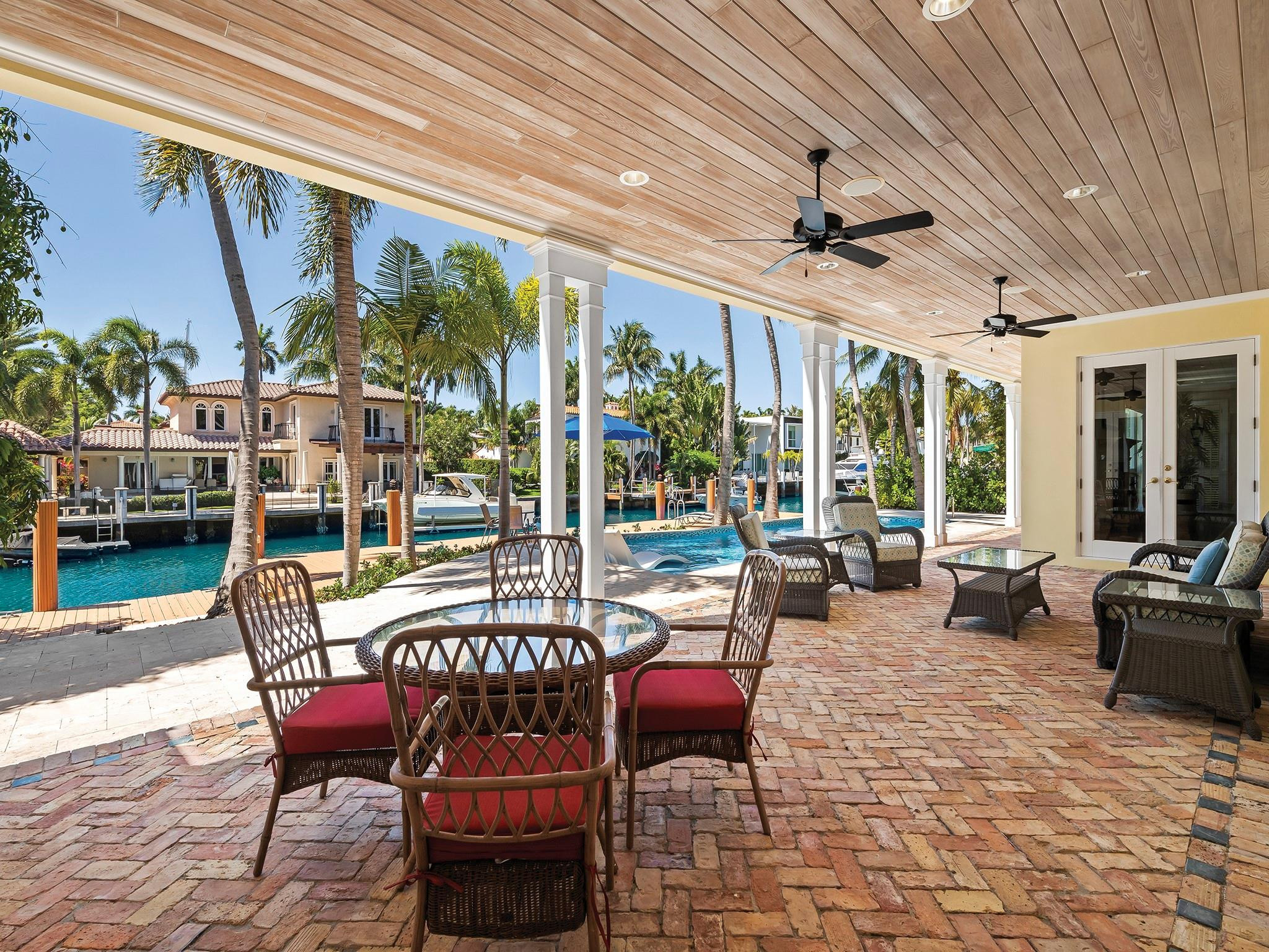 Las Olas Isles - Residential