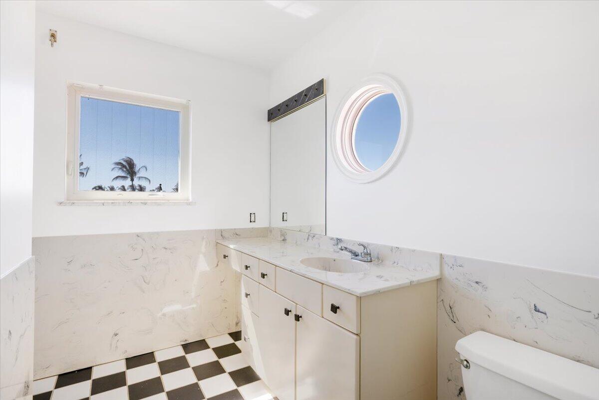 VERO ISLES PLAT NO 3 - Residential