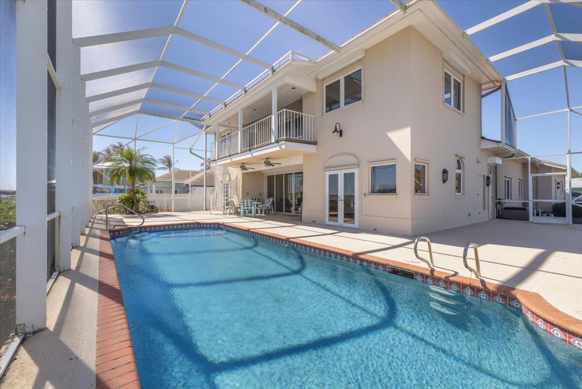 VERO ISLES PLAT NO 3 - Residential