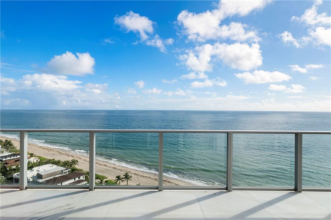 AUBERGE BEACH - Residential